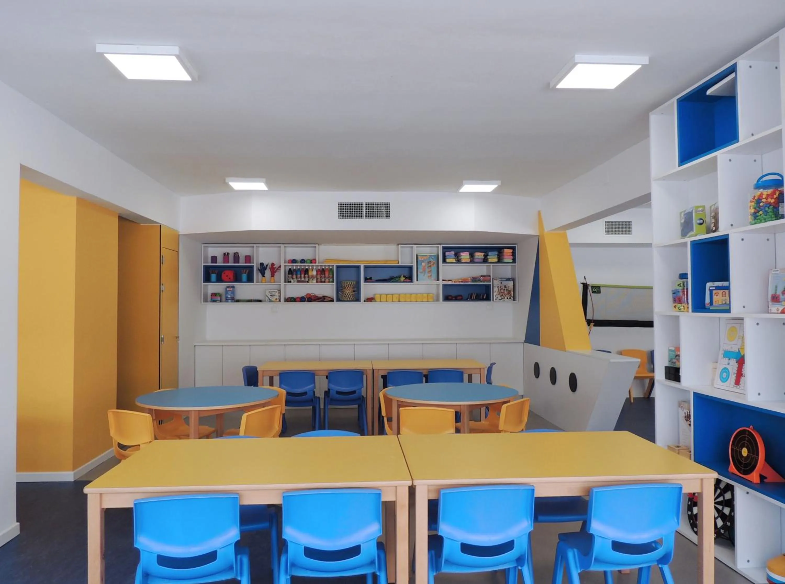 Kids's club in Apartamentos Turísticos Augustus