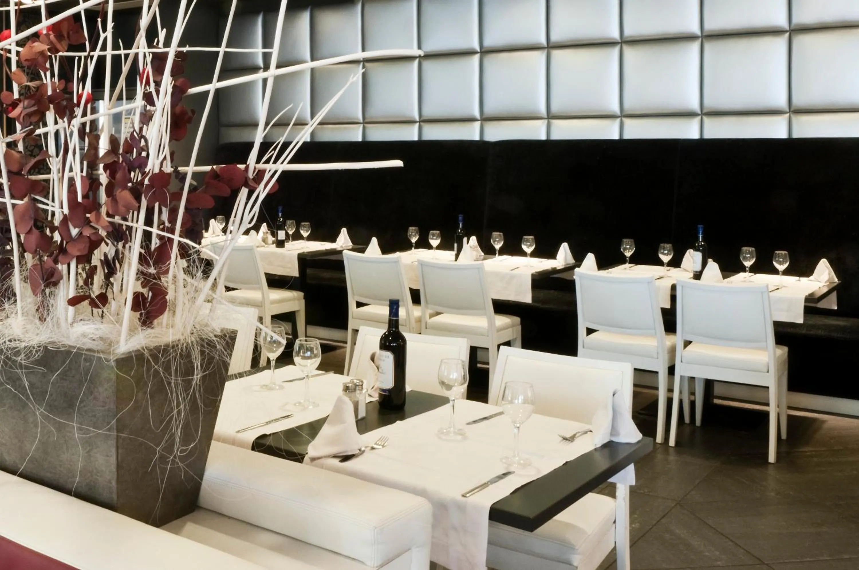 Restaurant/places to eat in Apartamentos Turísticos Augustus