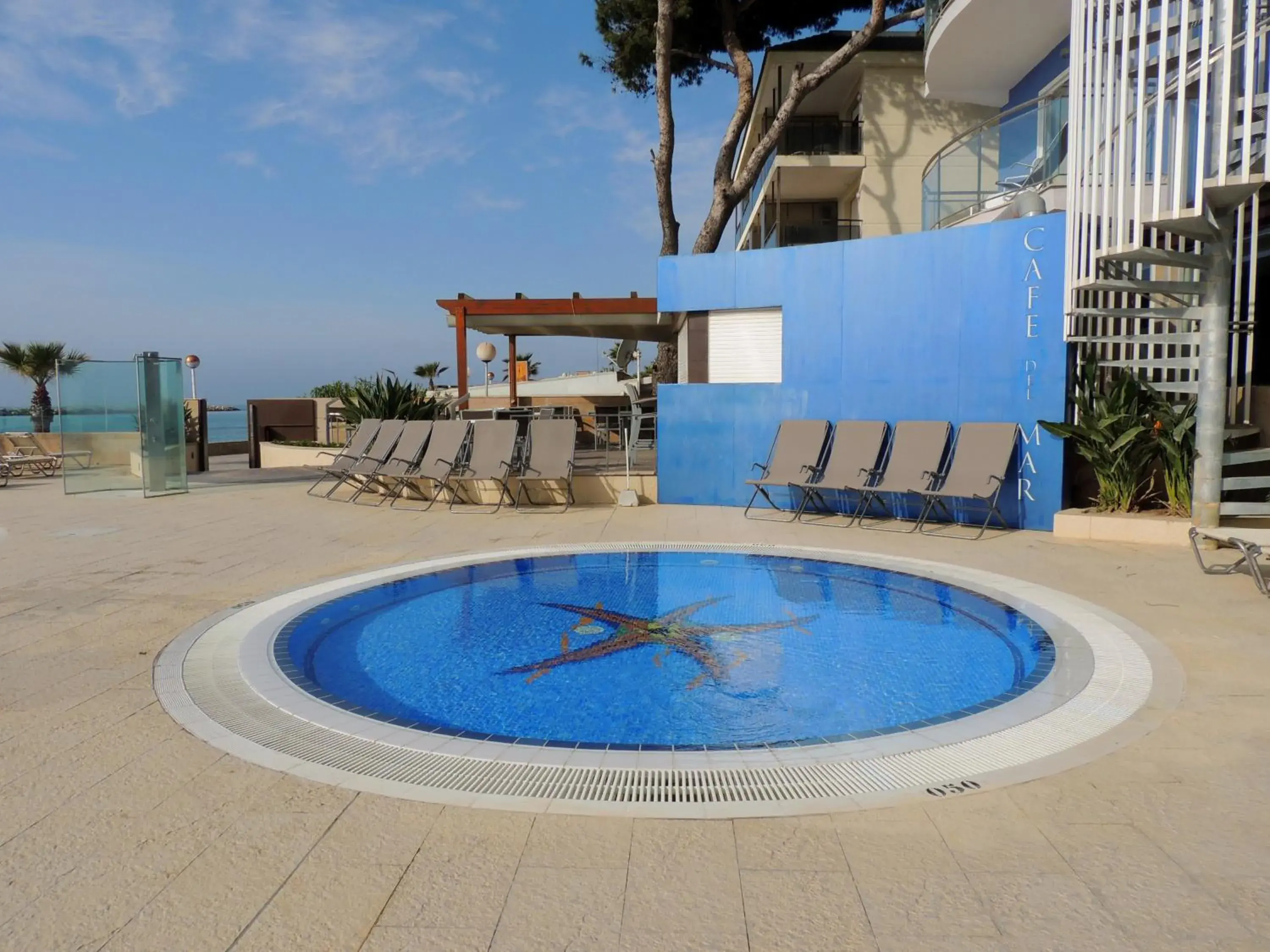 Swimming pool in Apartamentos Turísticos Augustus Swimming pool in Apartamentos Turísticos Augustus