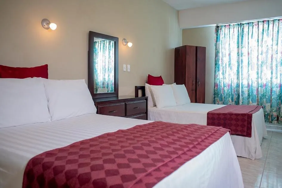 Photo of the whole room, Bed in Hotel Real Bella Vista