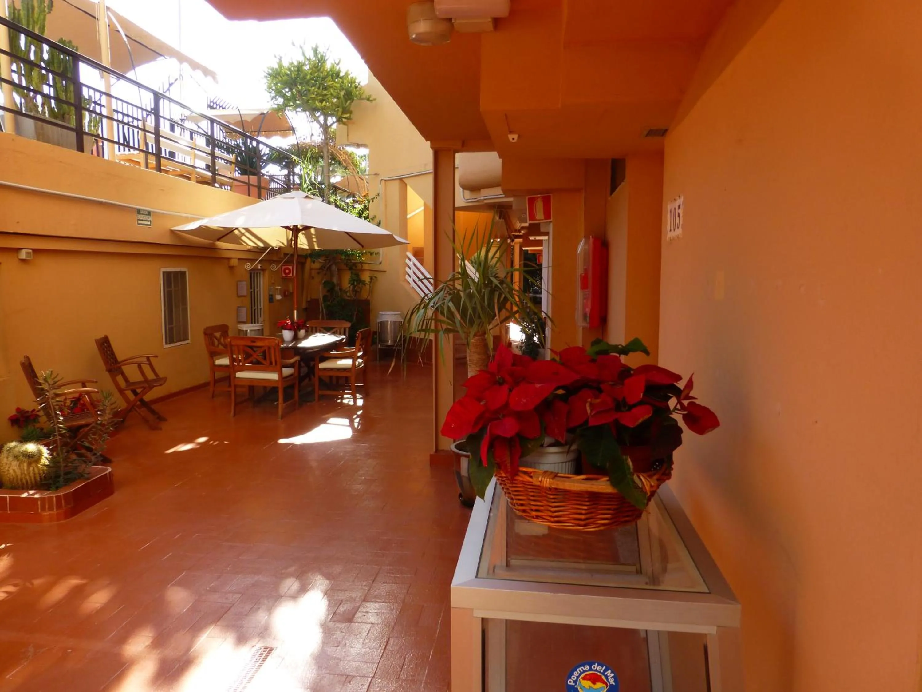 Lobby or reception in Apartamentos Belmonte
