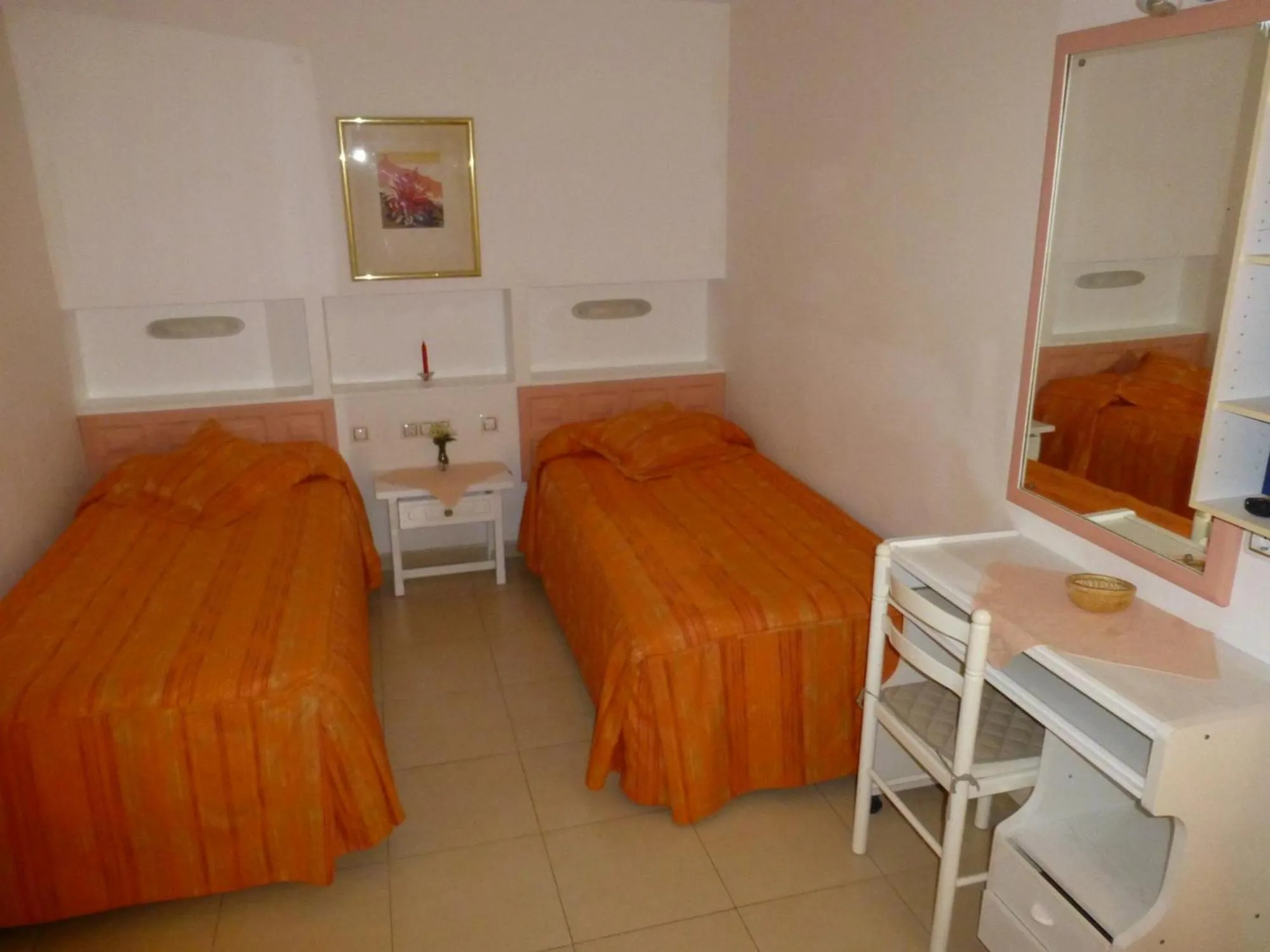Bedroom, Bed in Apartamentos Belmonte