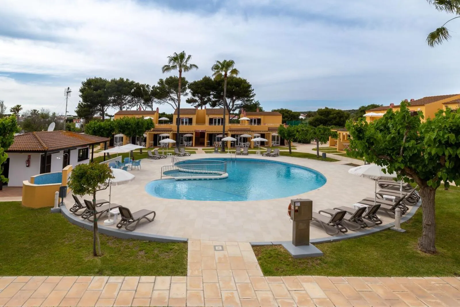 Garden view in Apartamentos Ses Anneres