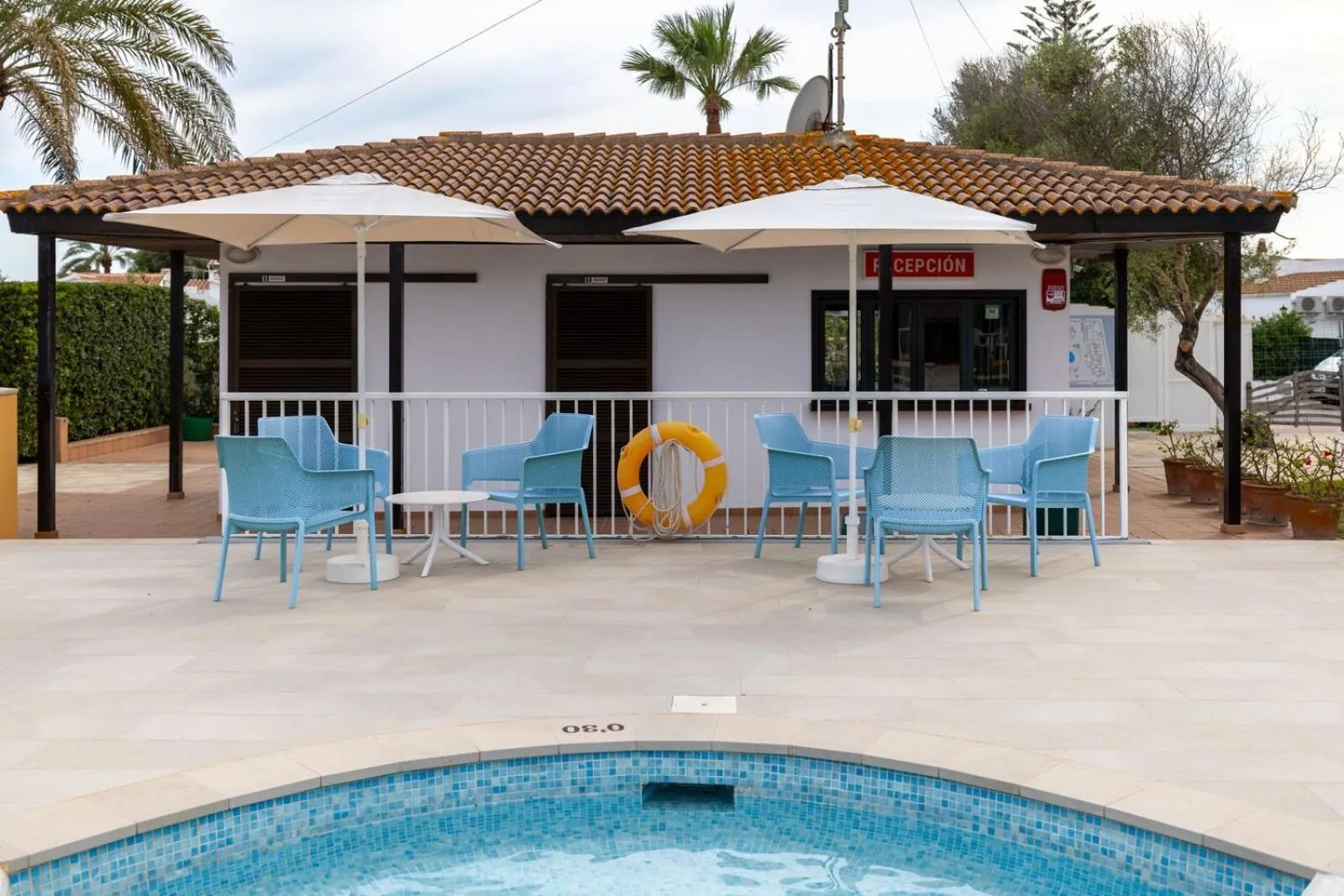 Property building in Apartamentos Ses Anneres