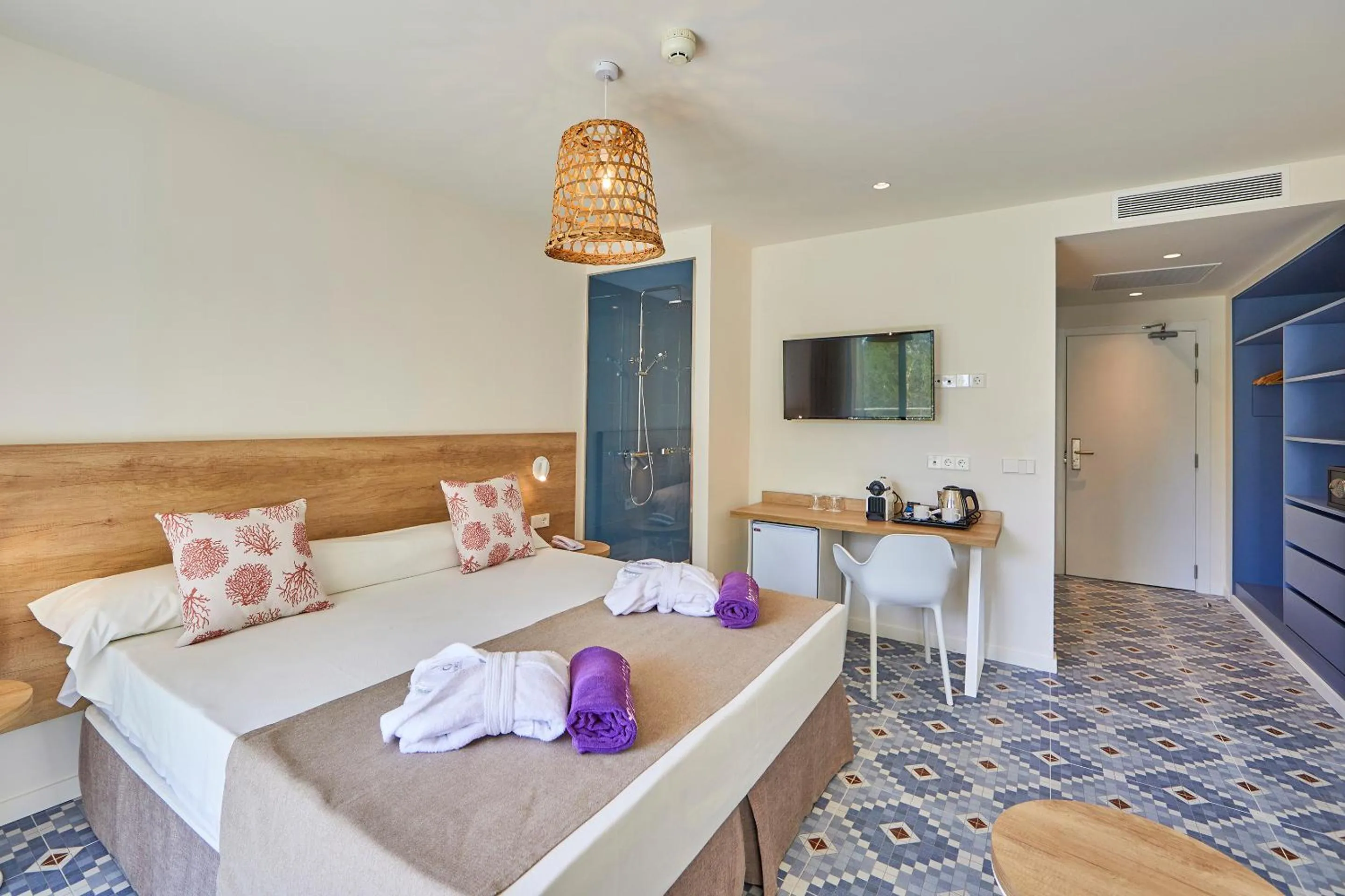 Bedroom, Bed in FERGUS Club Europa