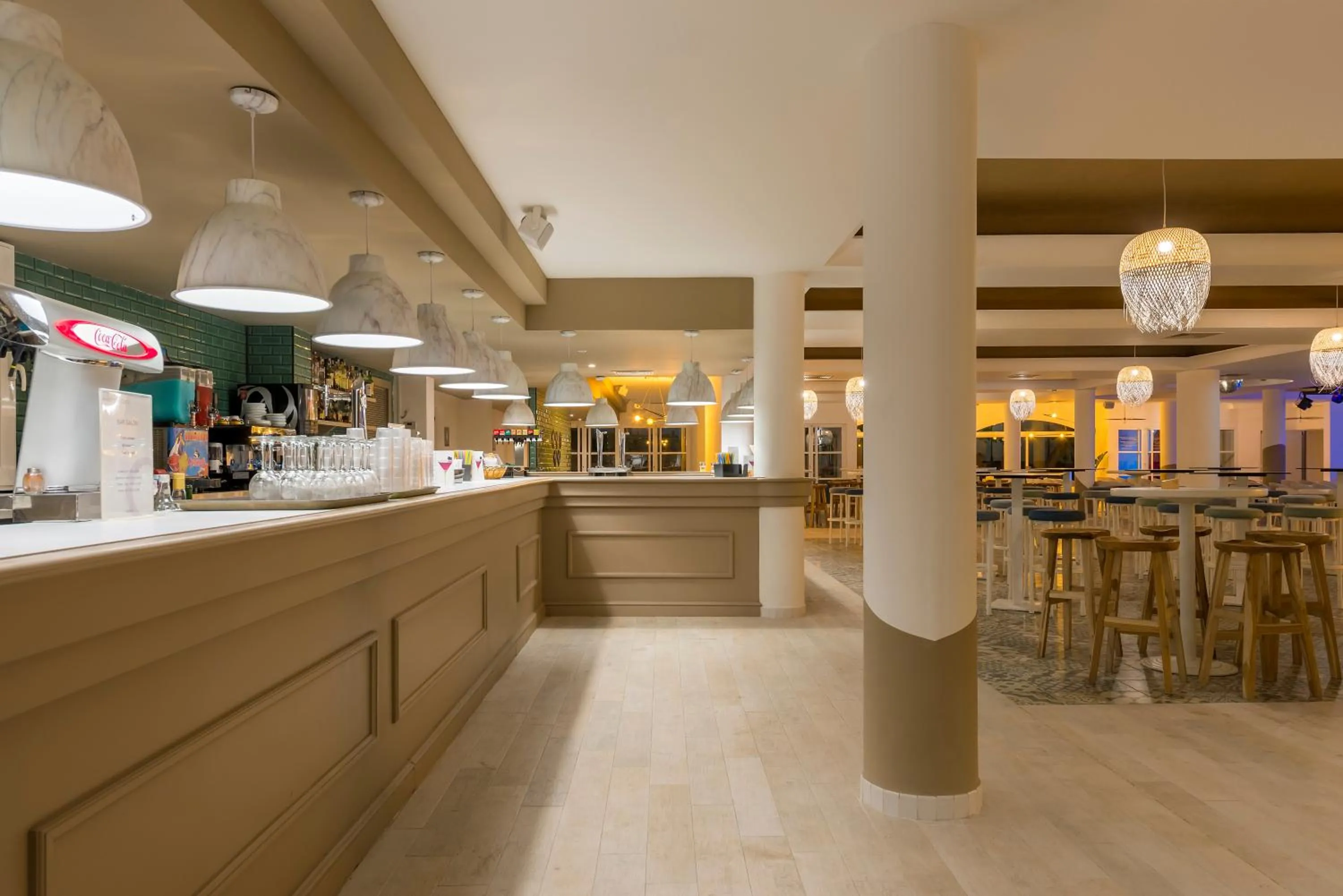 Lounge or bar in FERGUS Club Europa