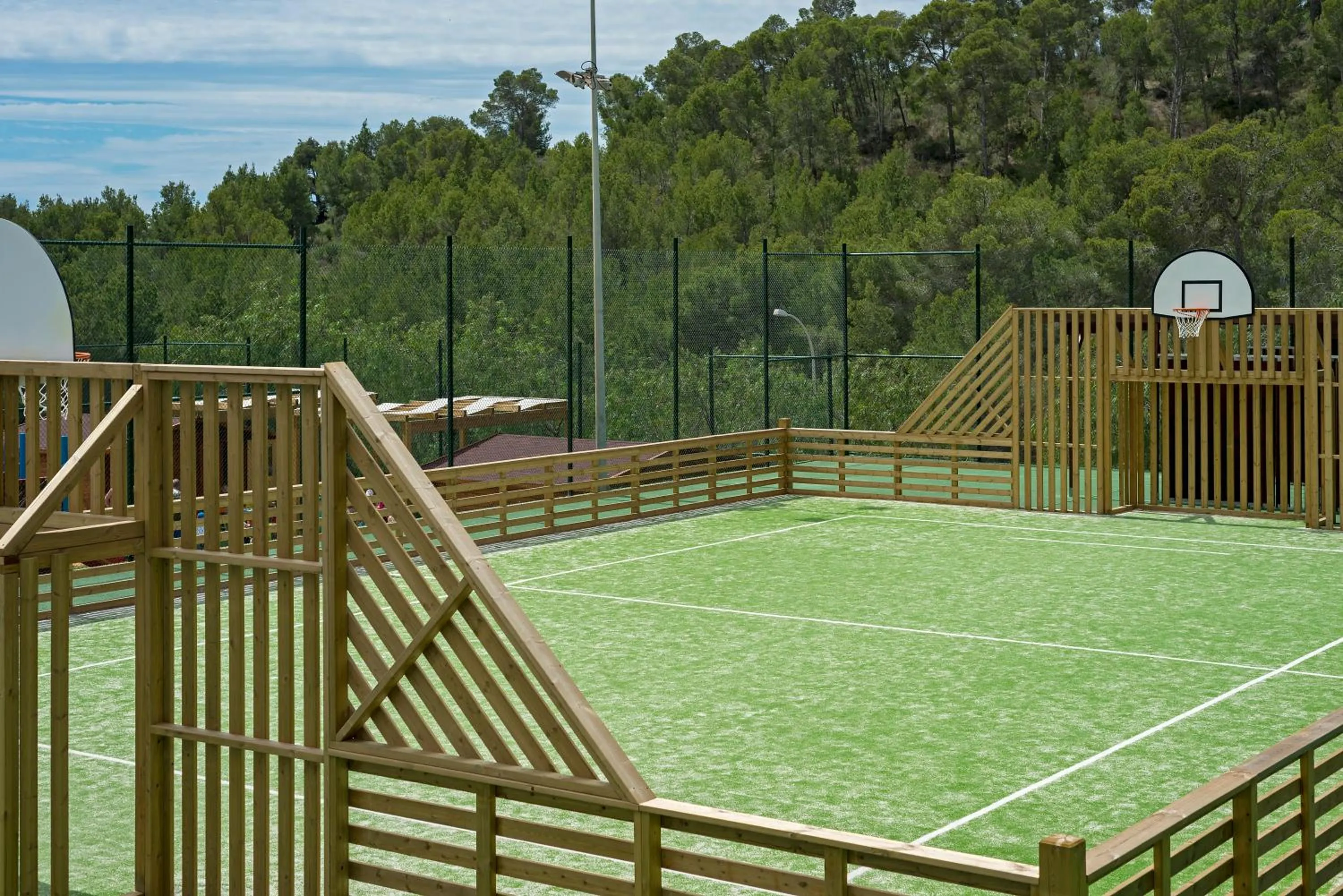 Entertainment in FERGUS Club Europa