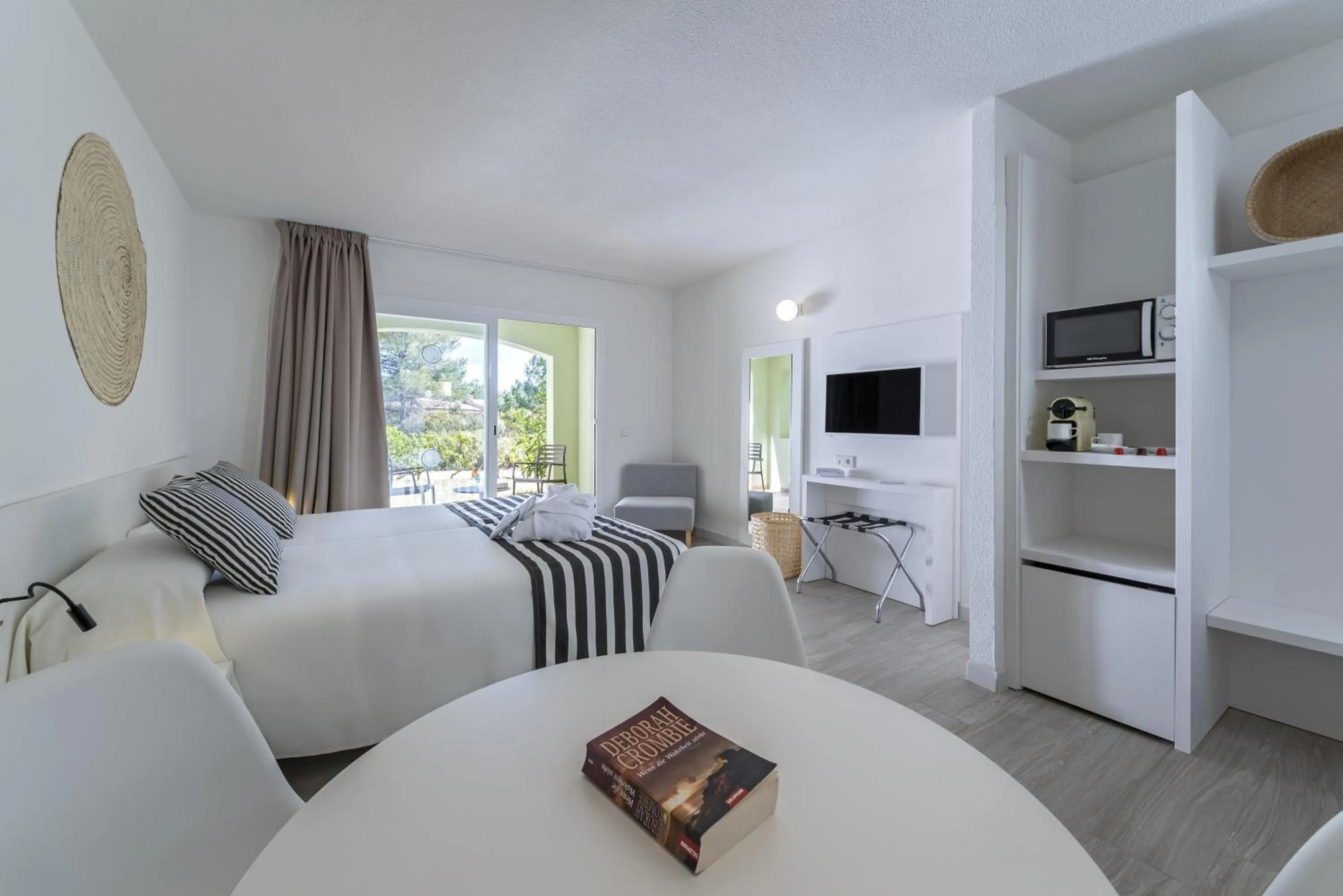 Bedroom, Bed in FERGUS Club Europa