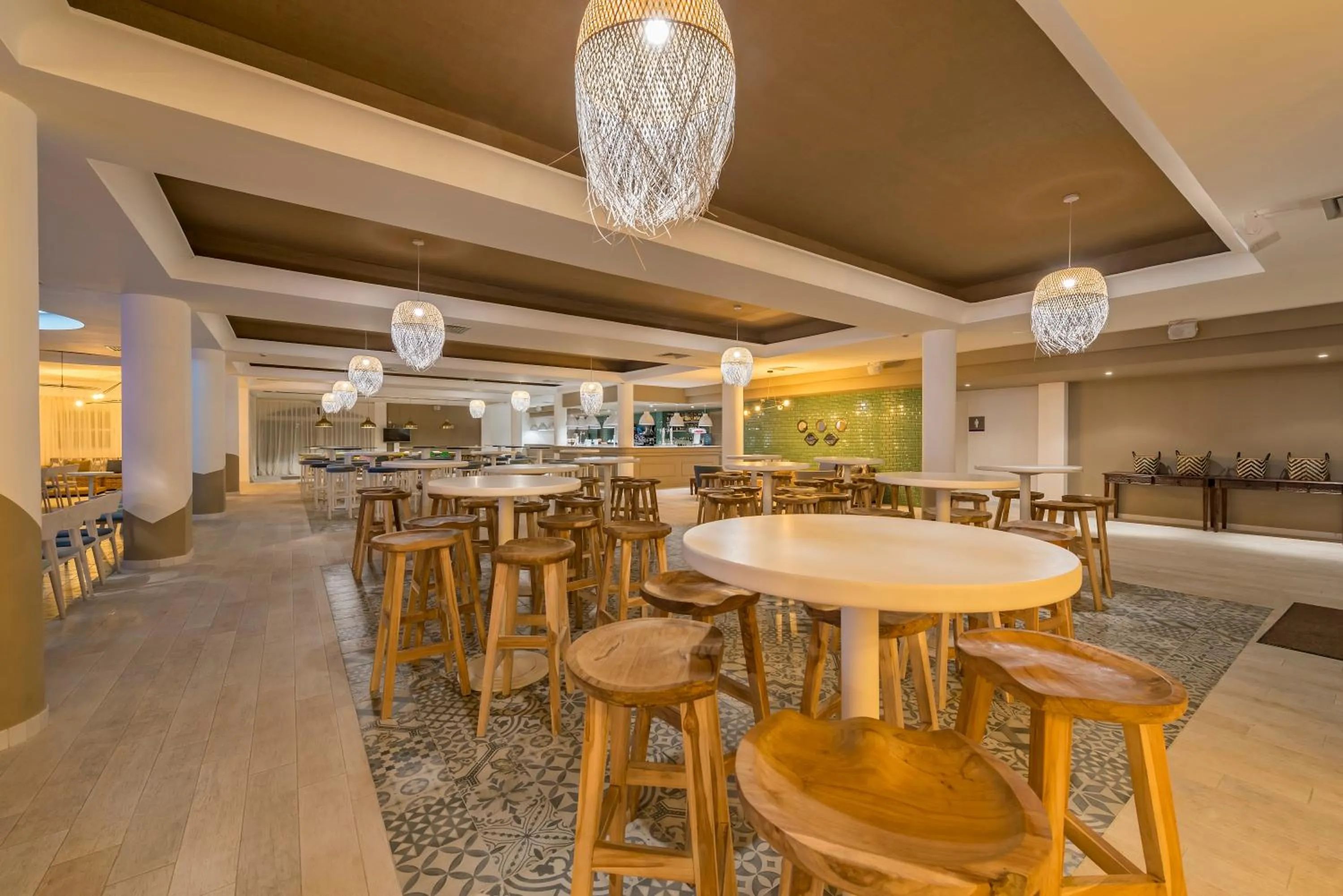 Lounge or bar in FERGUS Club Europa