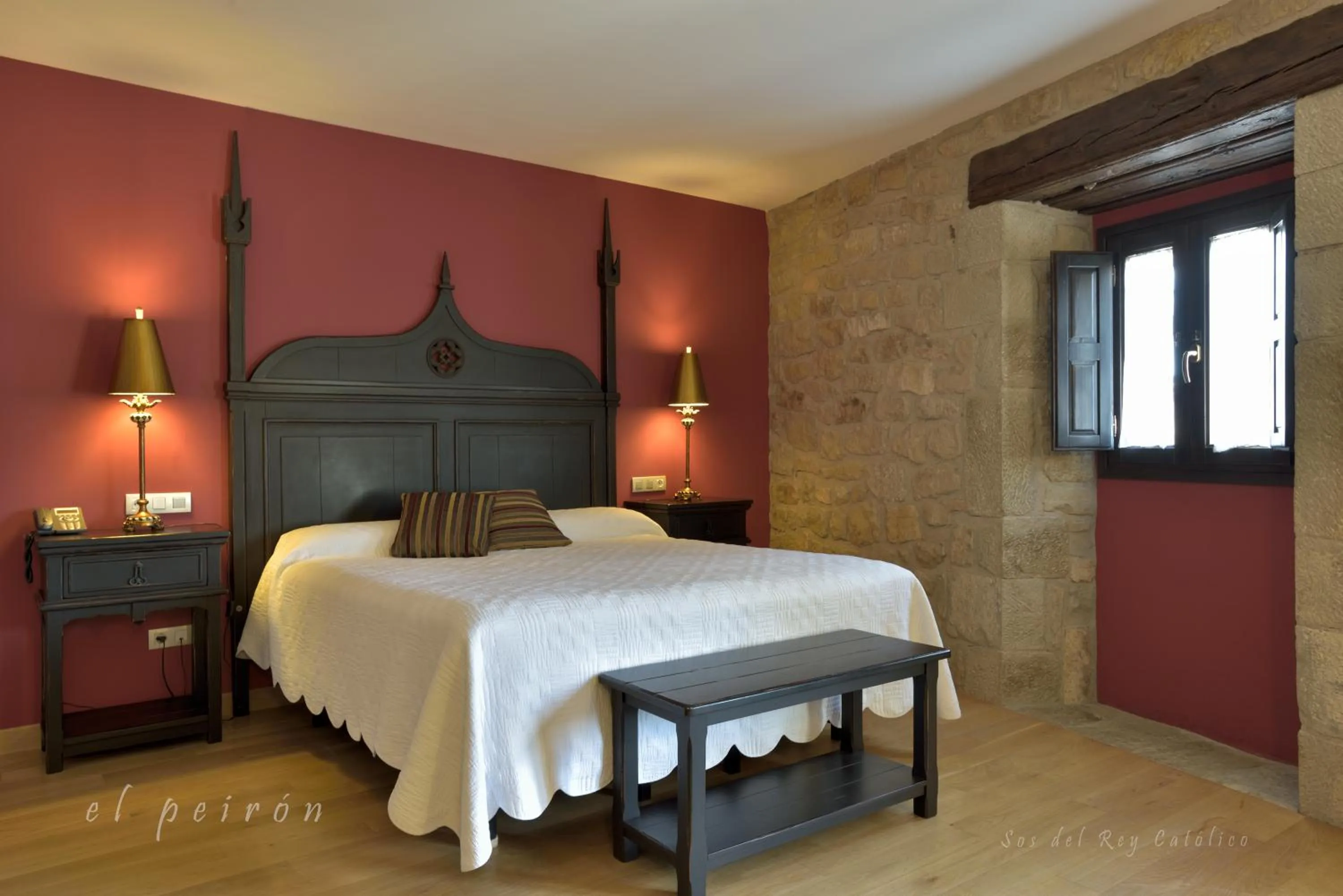 Decorative detail, Bed in El Peiron