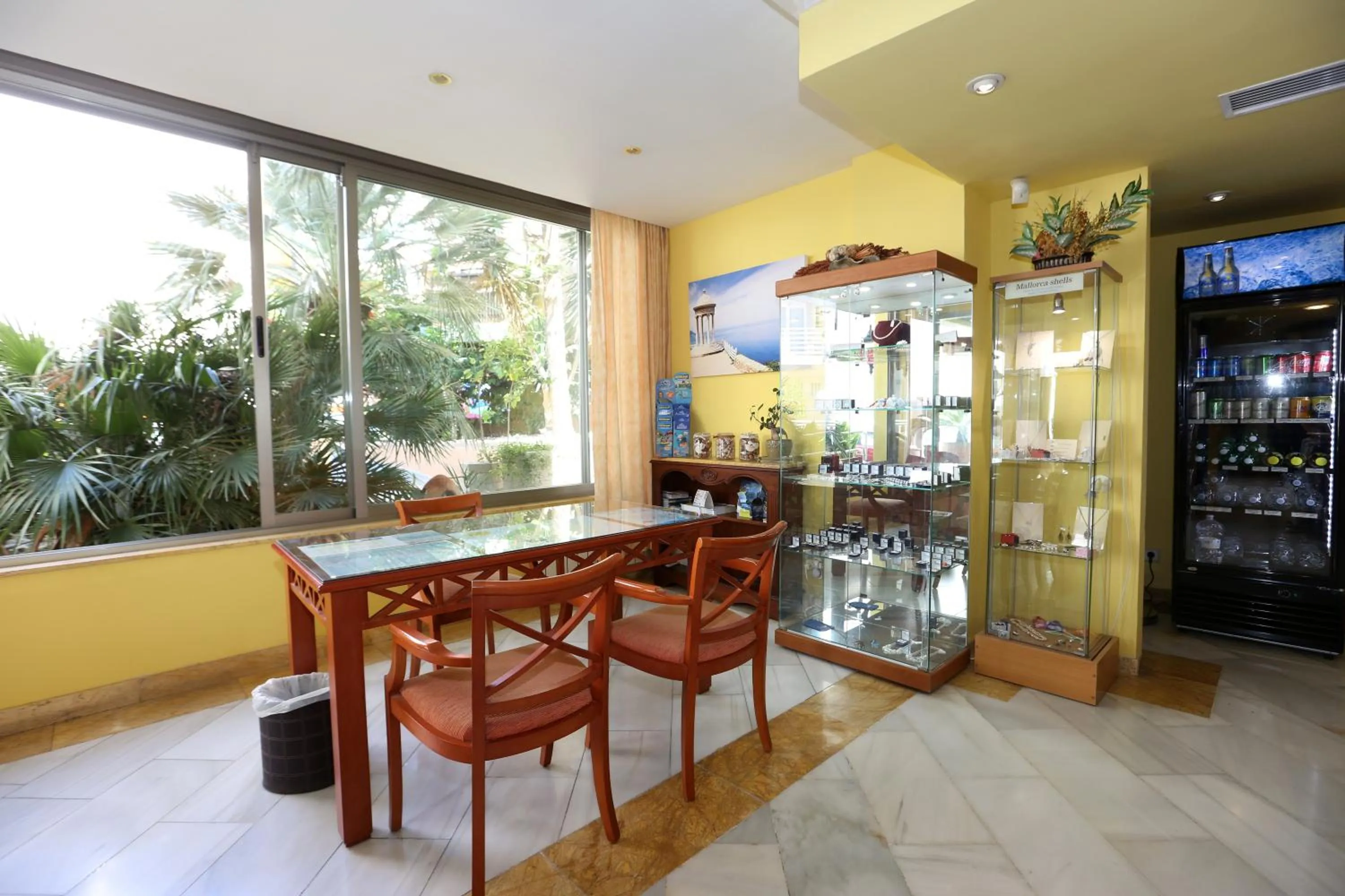 Area and facilities in Hotel Manaus