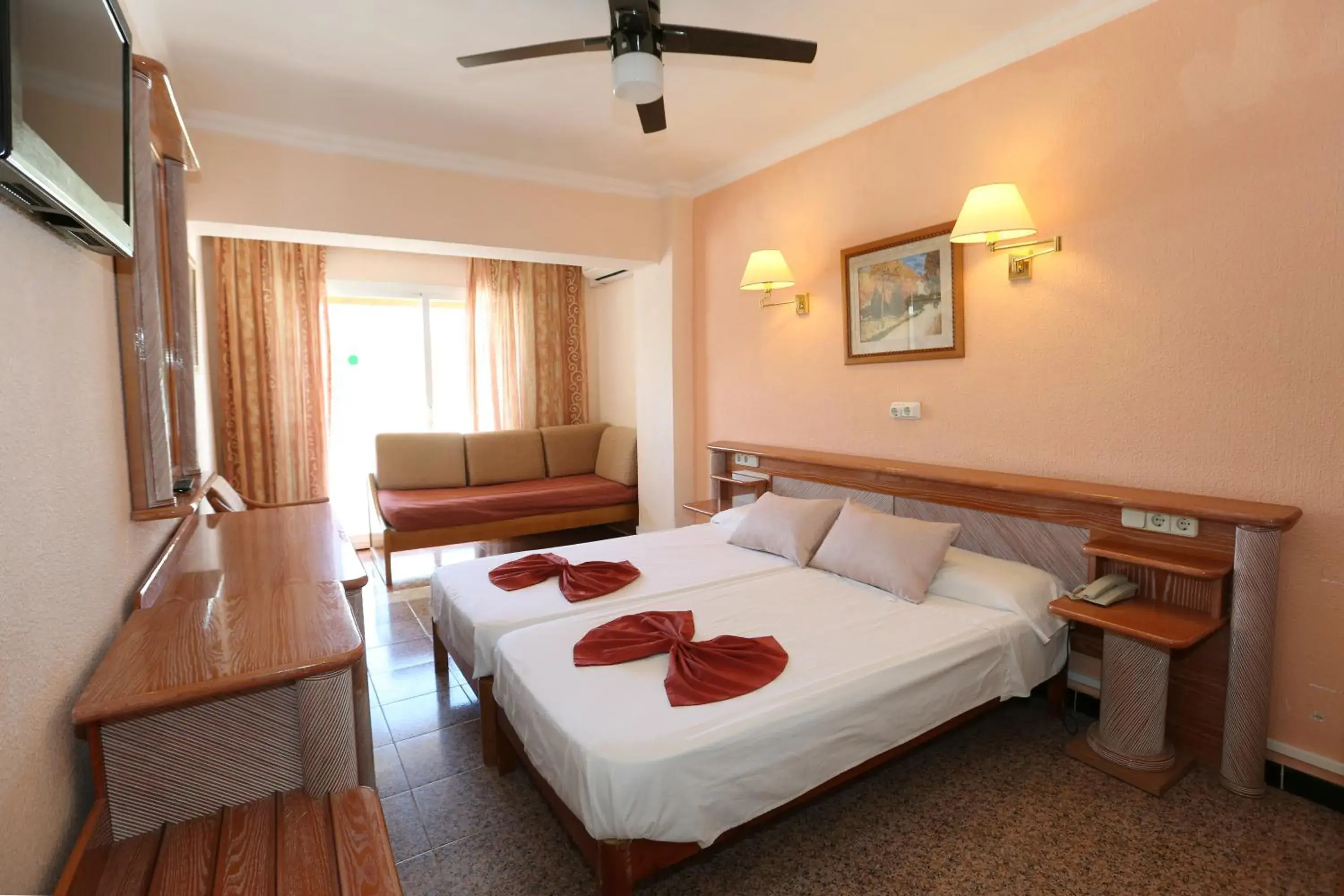 Photo of the whole room, Bed in Hotel Manaus Photo of the whole room, Bed in Hotel Manaus