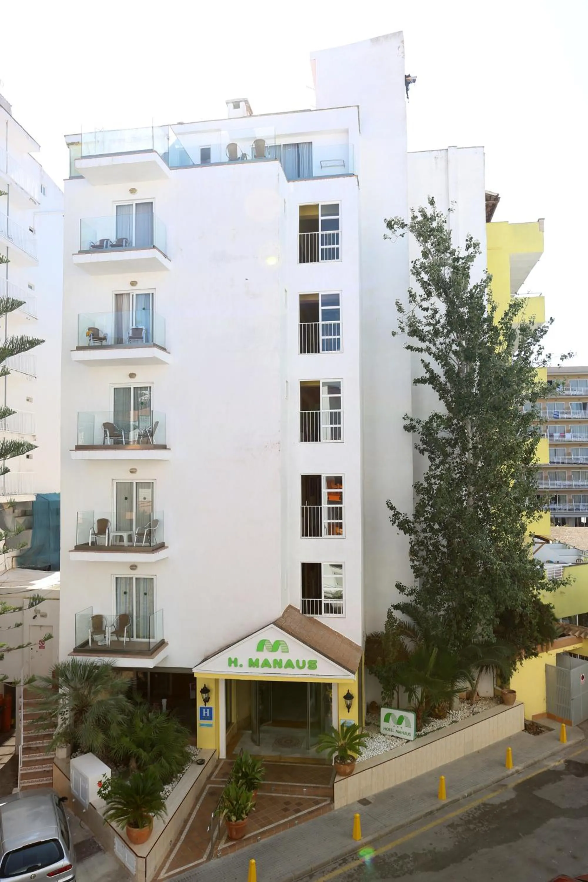 Property building in Hotel Manaus