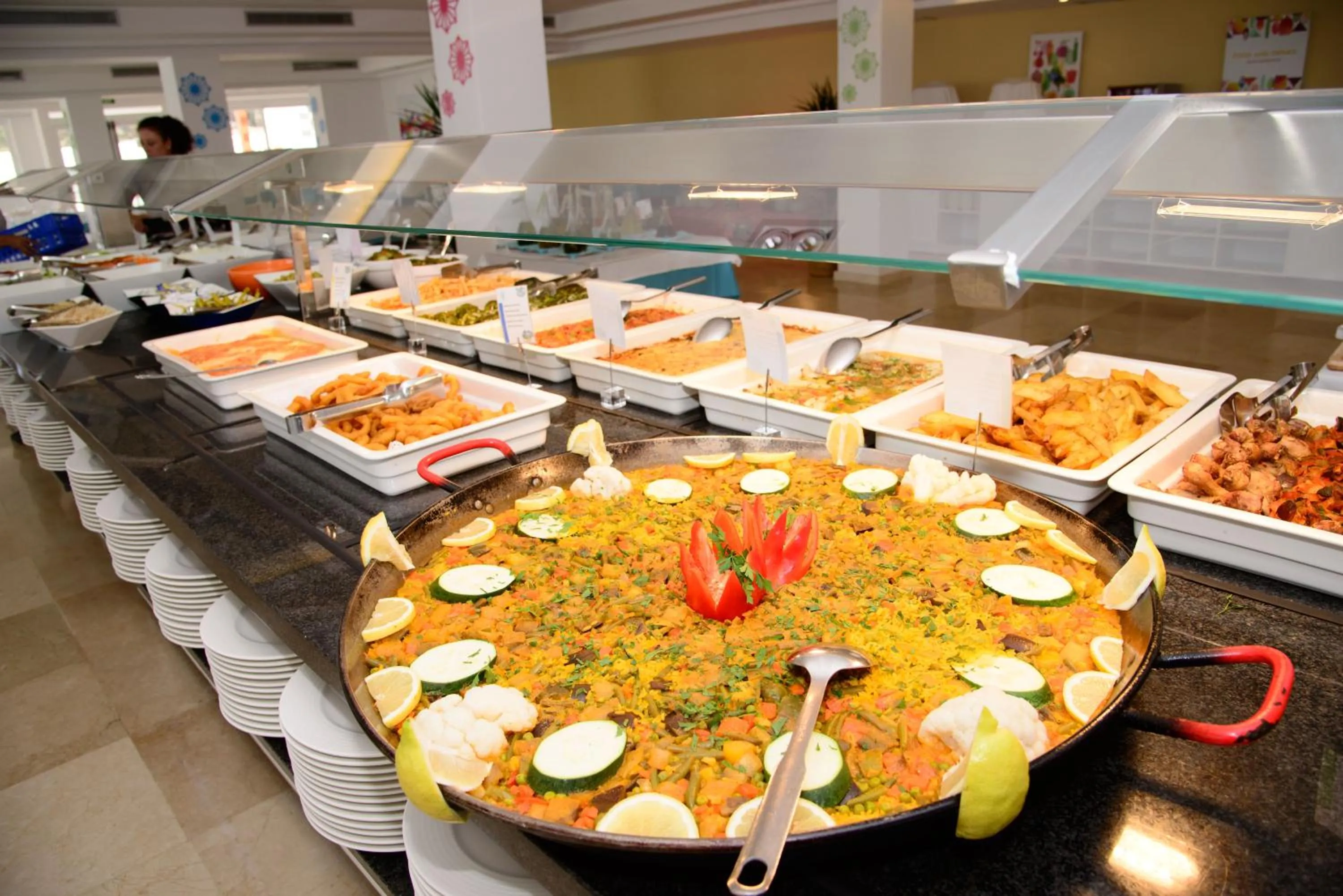 Restaurant/places to eat in Cala Llenya Resort Ibiza