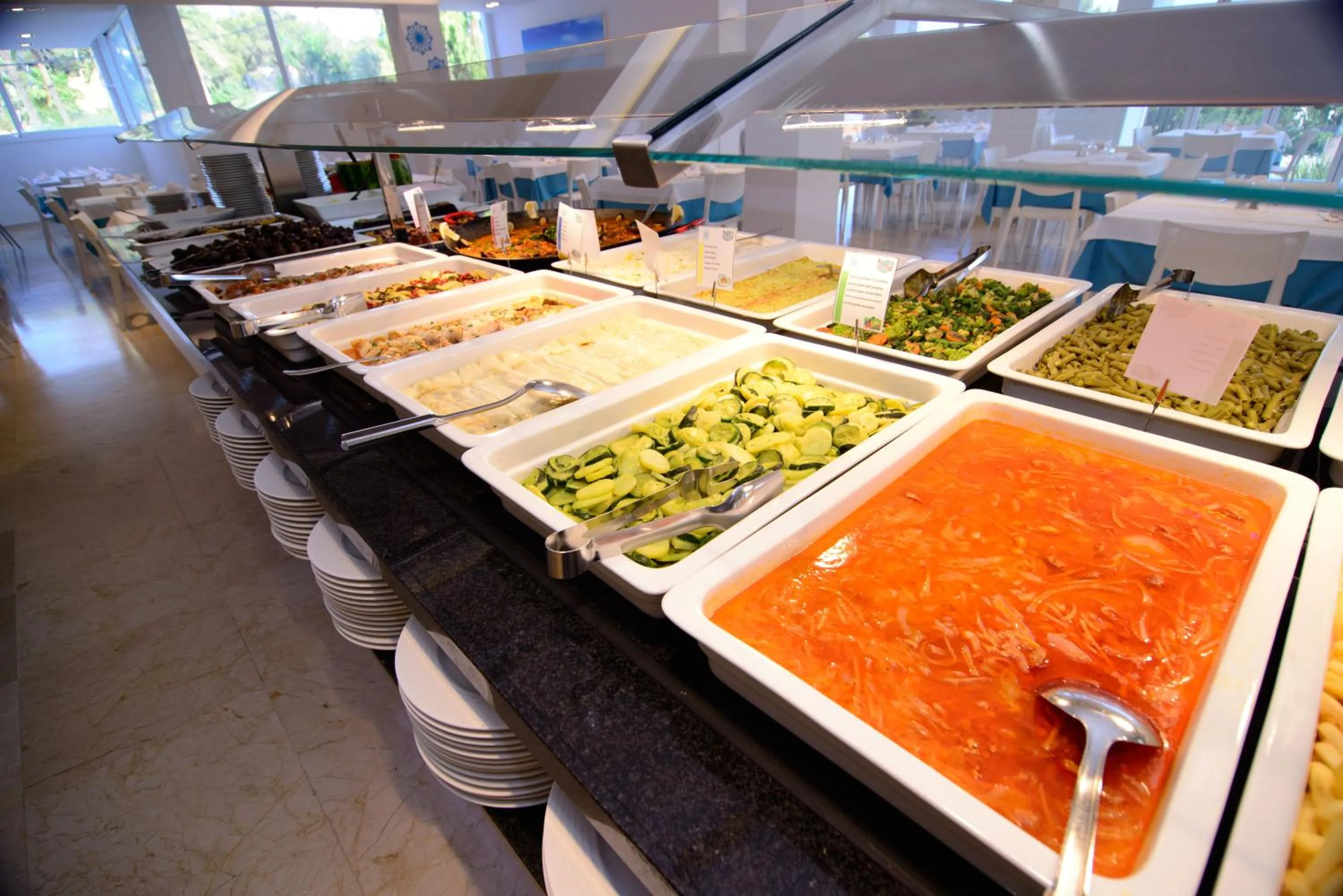 Restaurant/places to eat in Cala Llenya Resort Ibiza