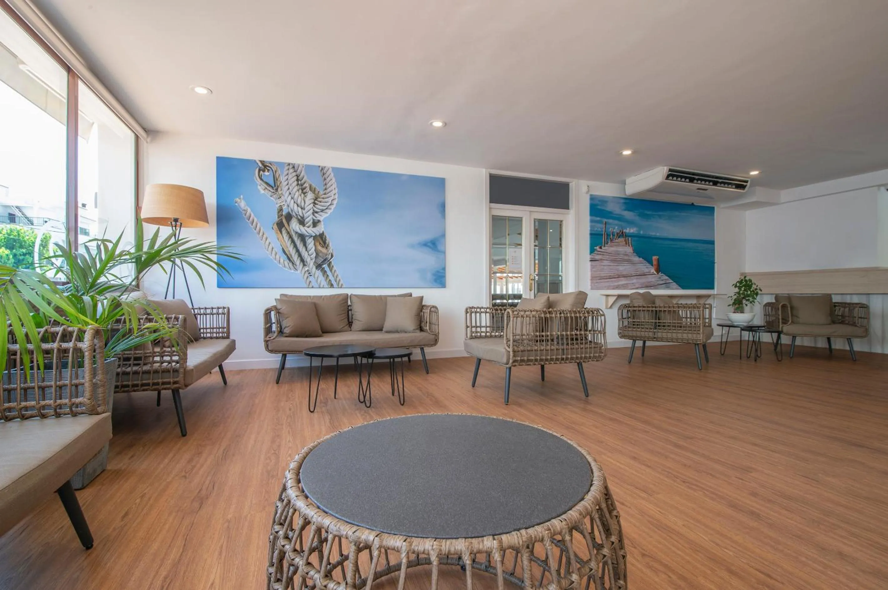 Lobby or reception in Mallorca Cecilia