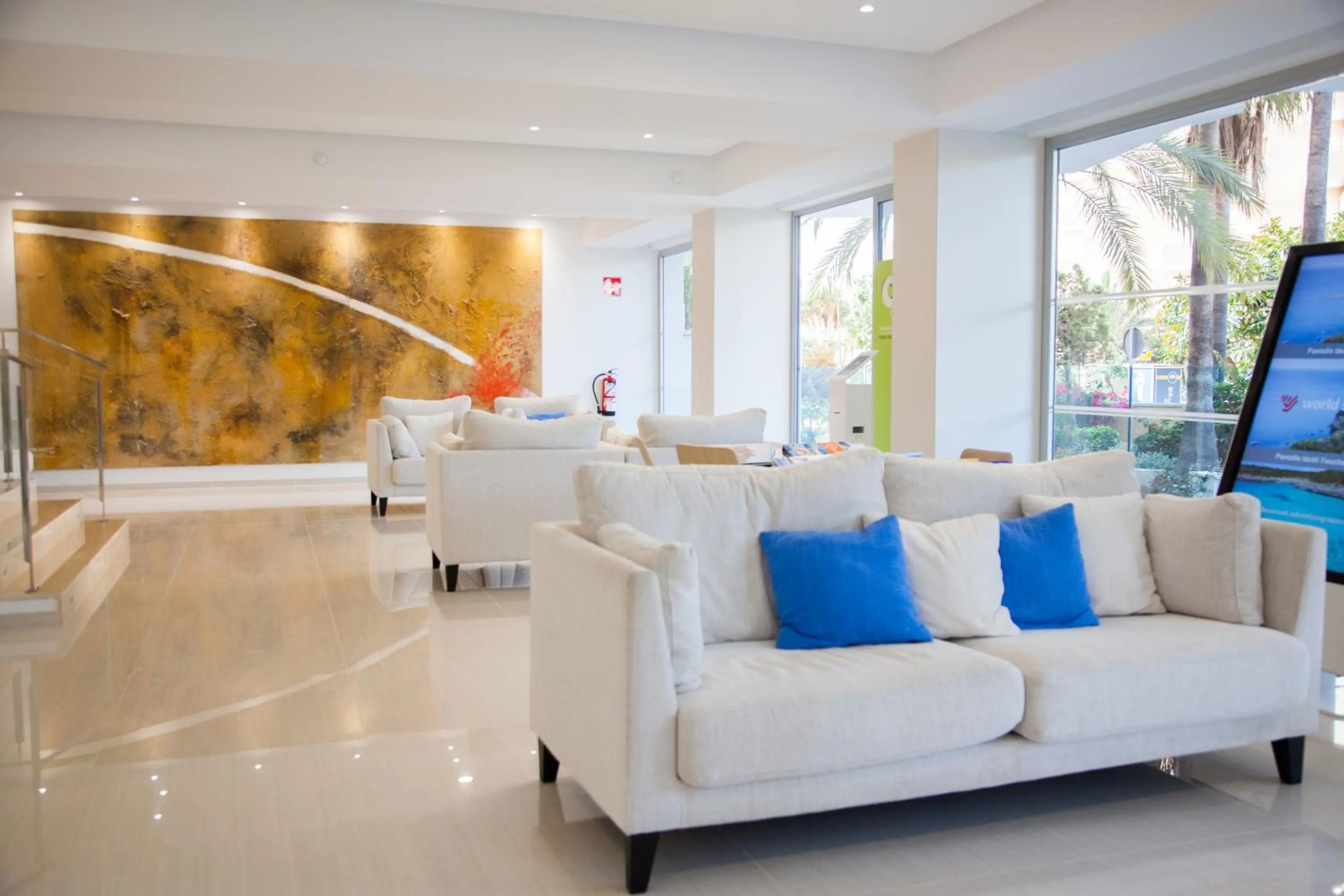 Lobby or reception in Globales Panamá - Adults Only