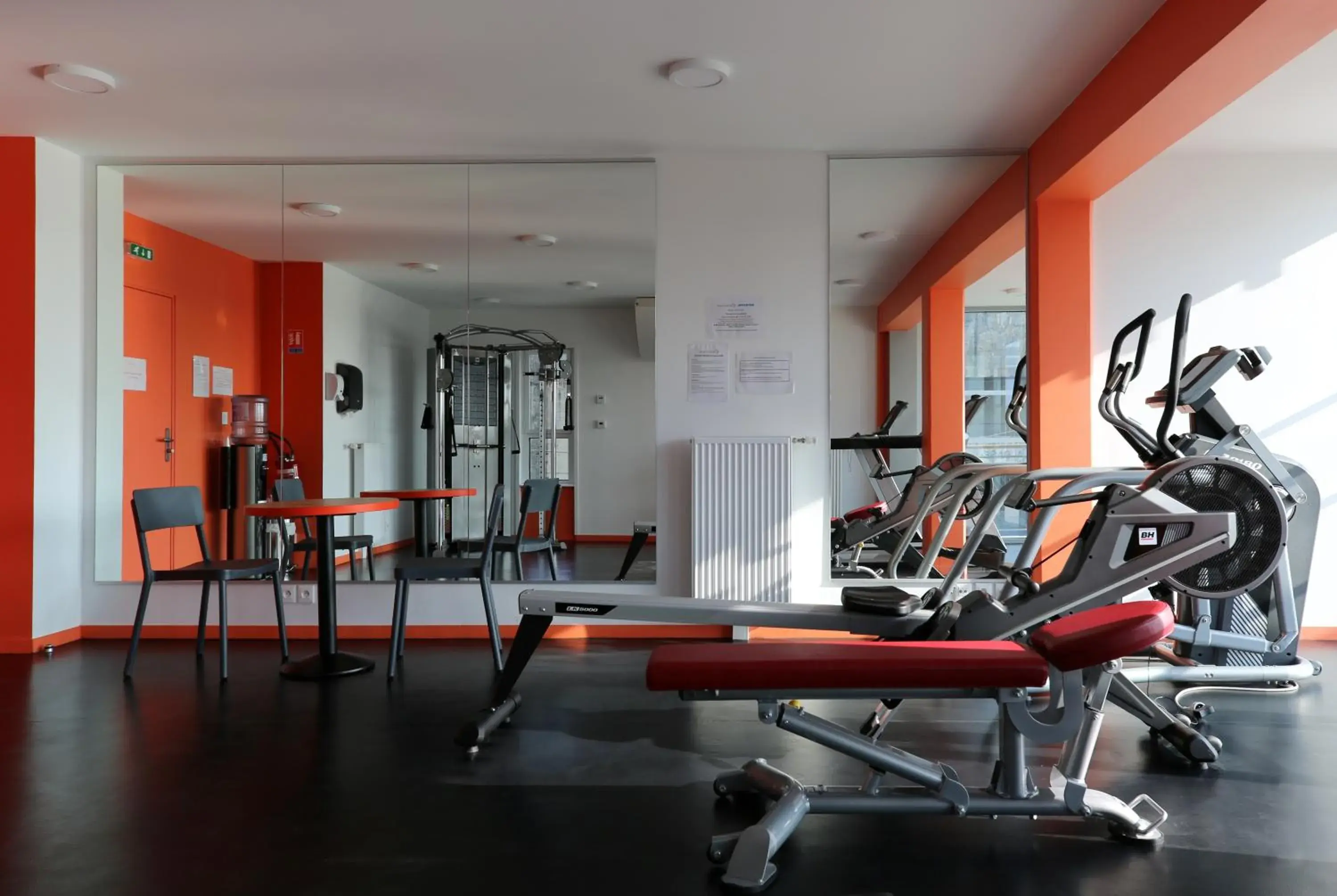 Fitness centre/facilities in Apparteo Bordeaux Fitness centre/facilities in Apparteo Bordeaux