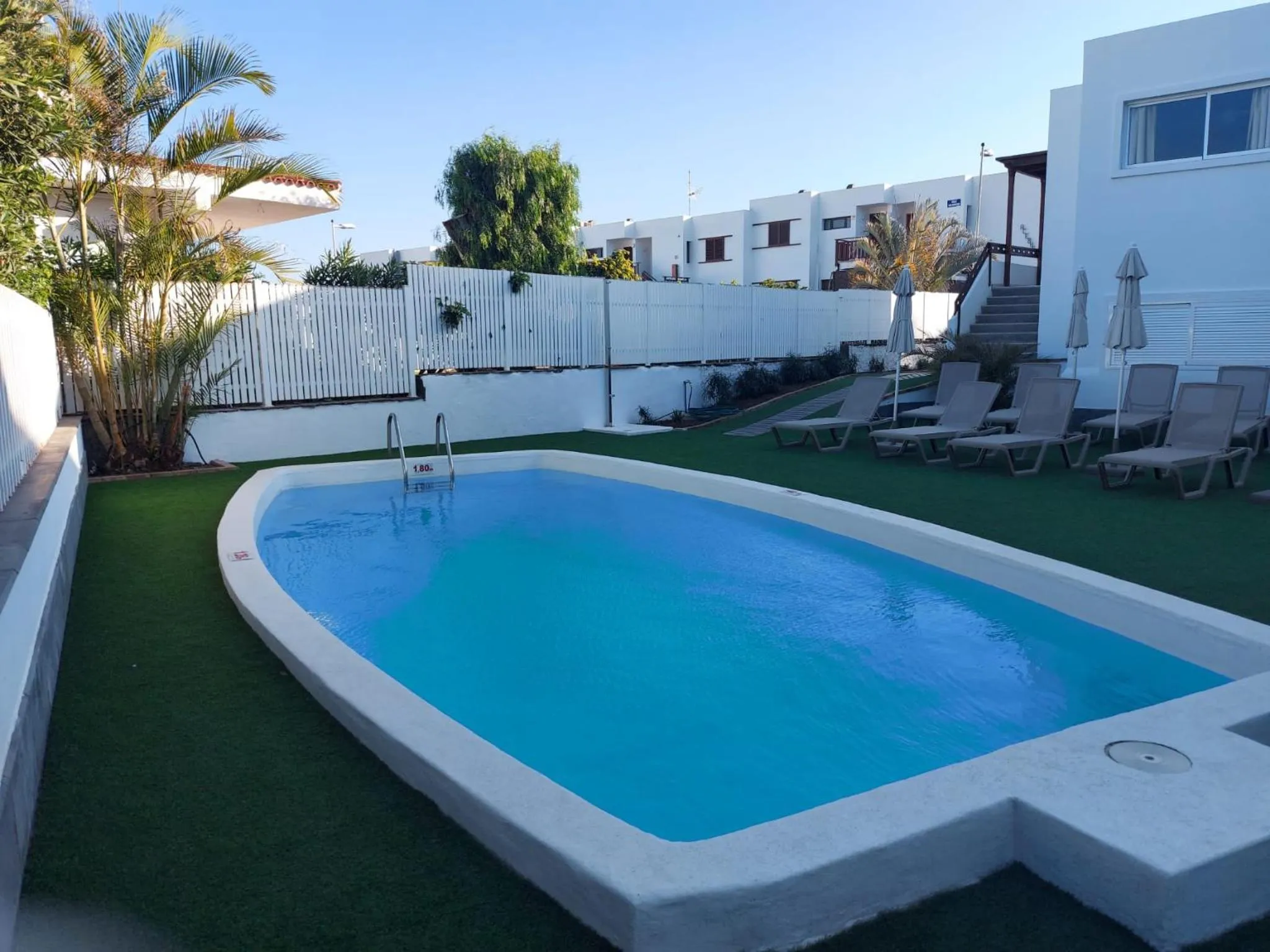 Swimming pool in New Miami Playa Apartamentos