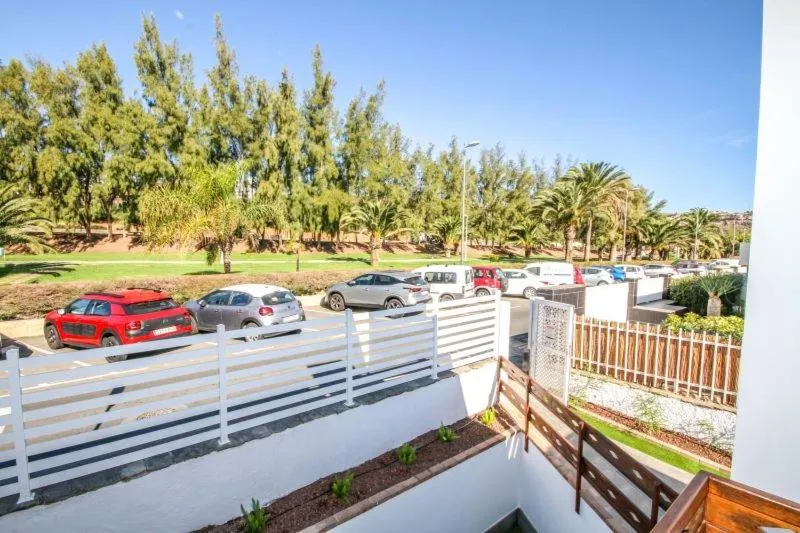 Street view in New Miami Playa Apartamentos