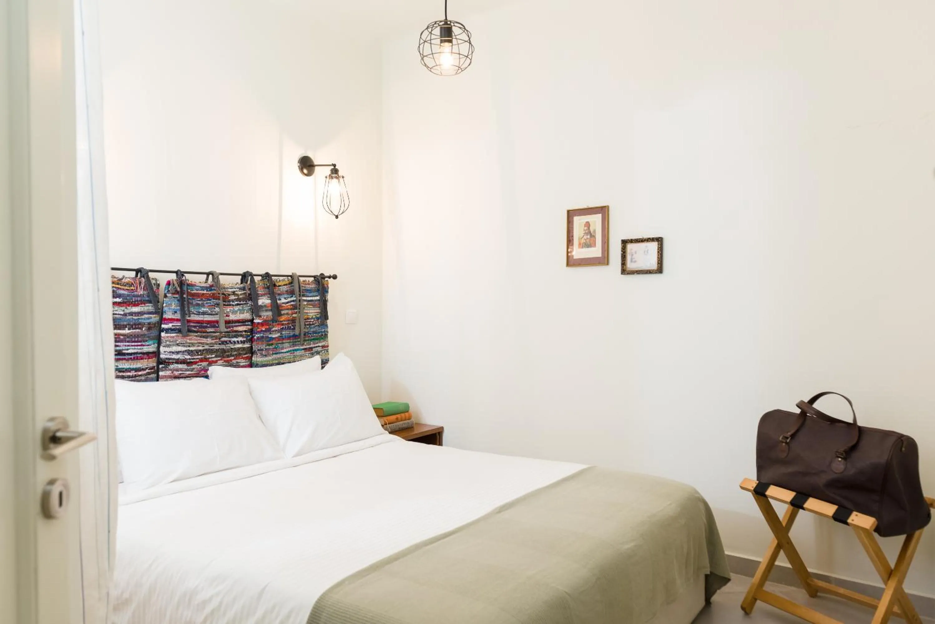 1930's Athenian House by YHA