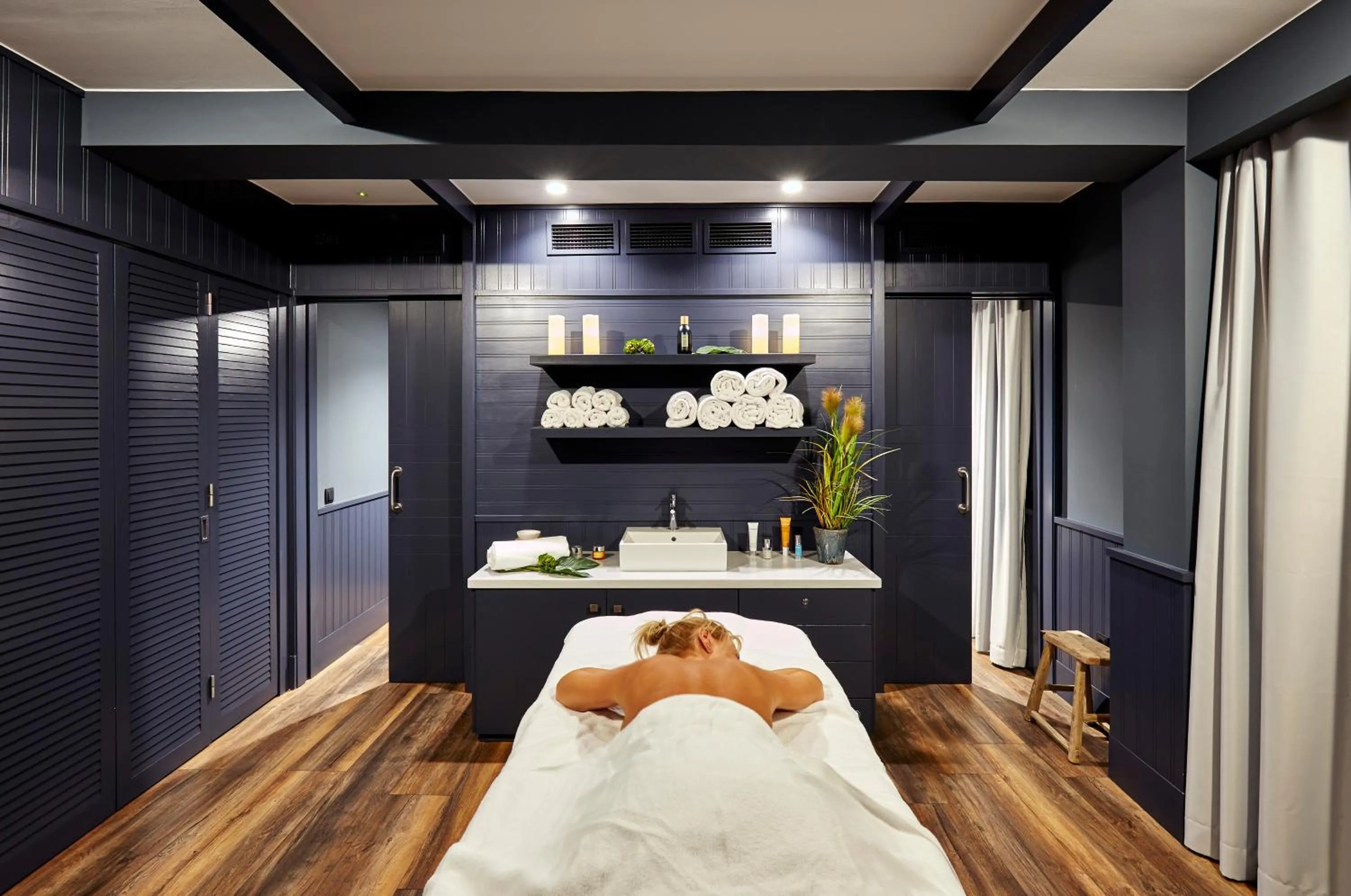 Massage in Gran Hotel Flamingo-Adults Only older 18 years old