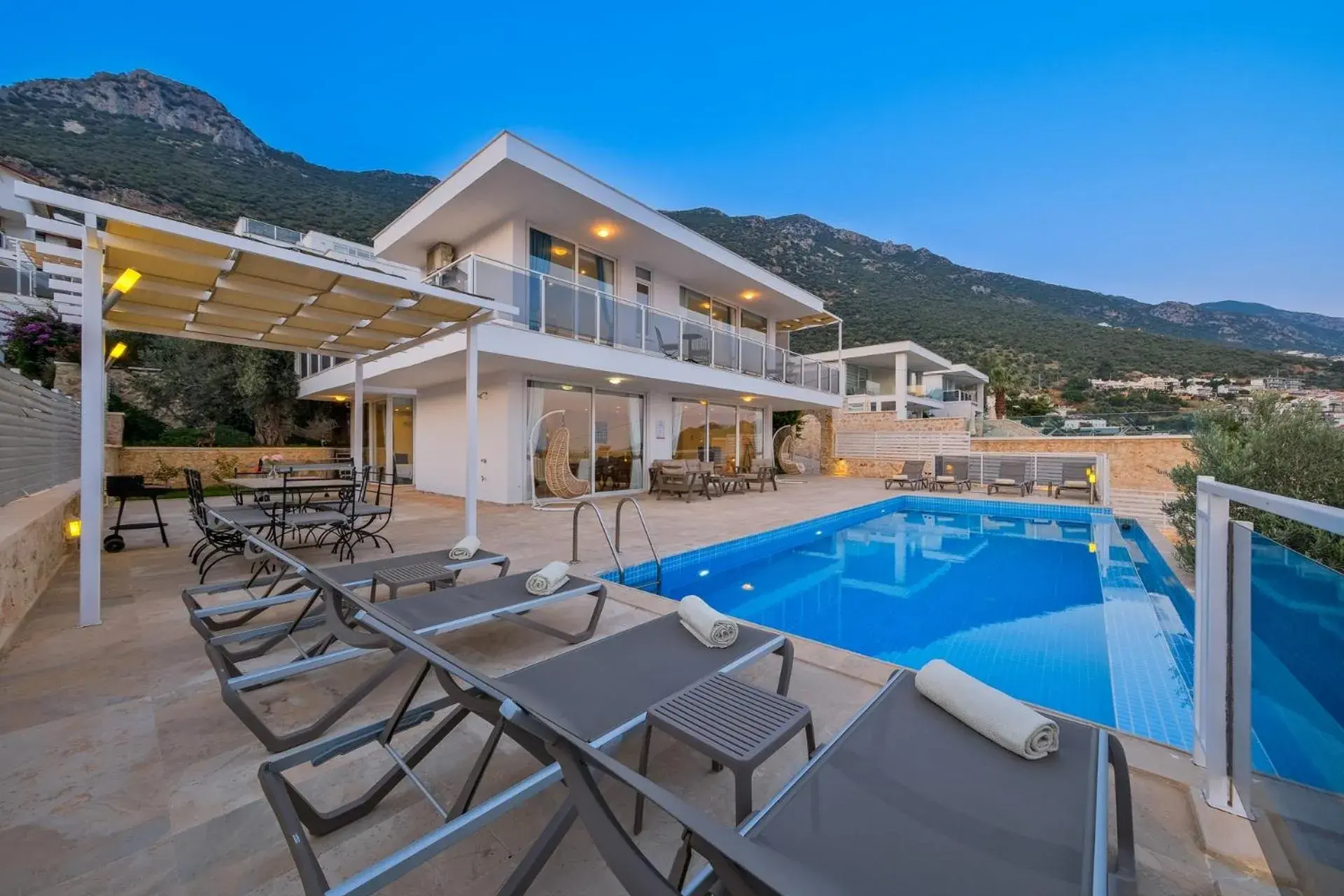 Lumiere Villas 2 Lumiere Villas 2