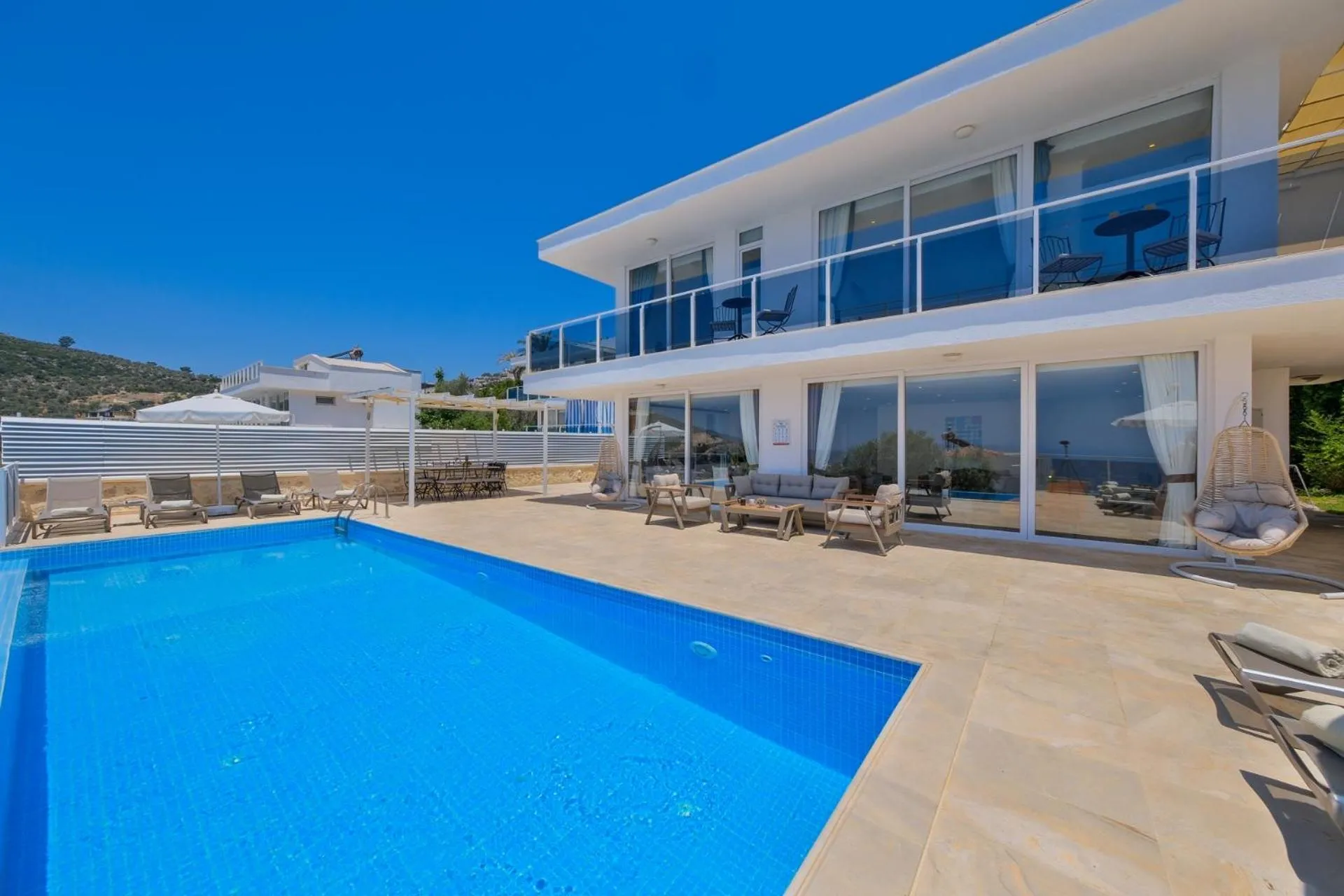 Lumiere Villas 2