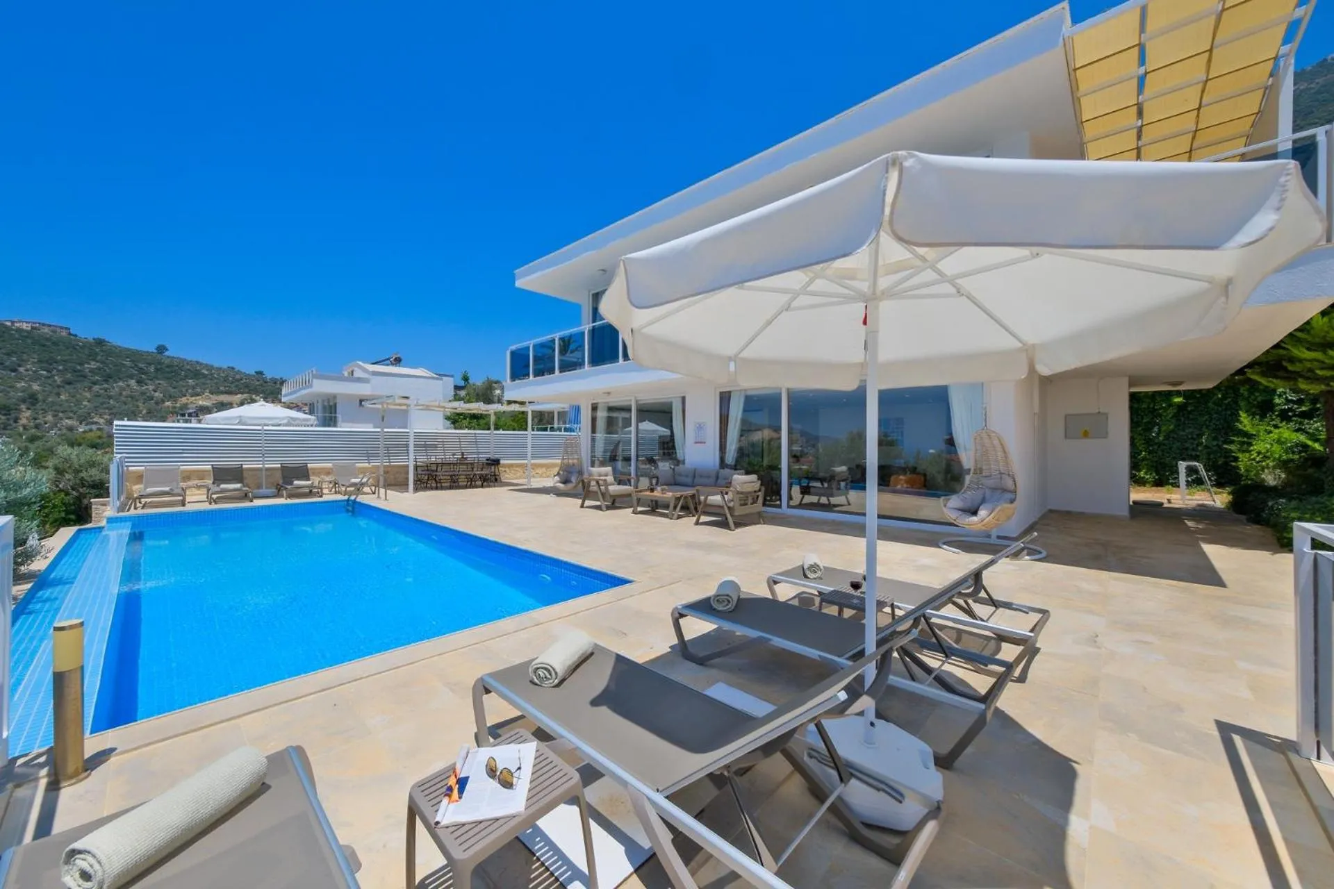 Lumiere Villas 2