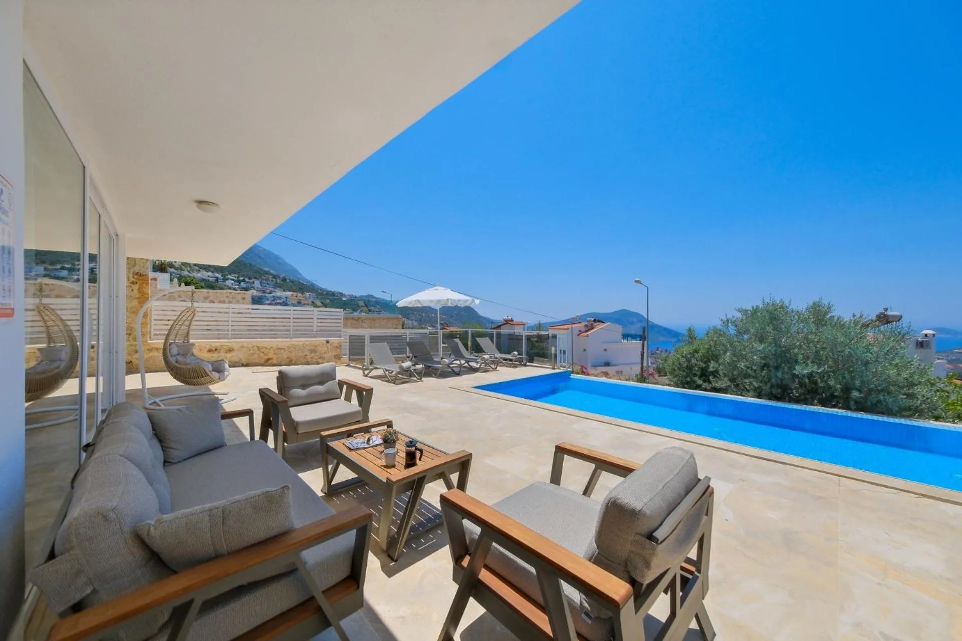 Lumiere Villas 2