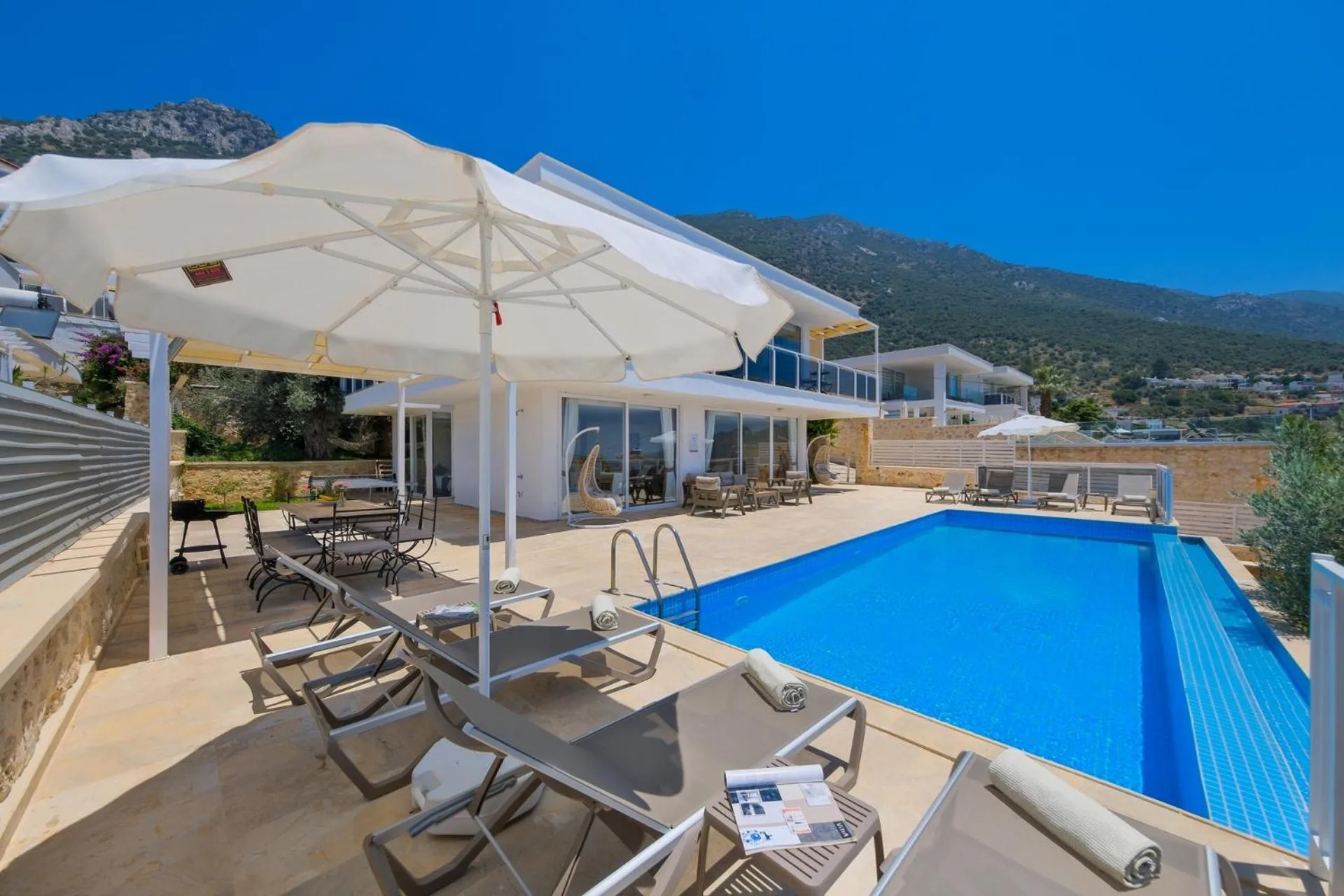Lumiere Villas 2