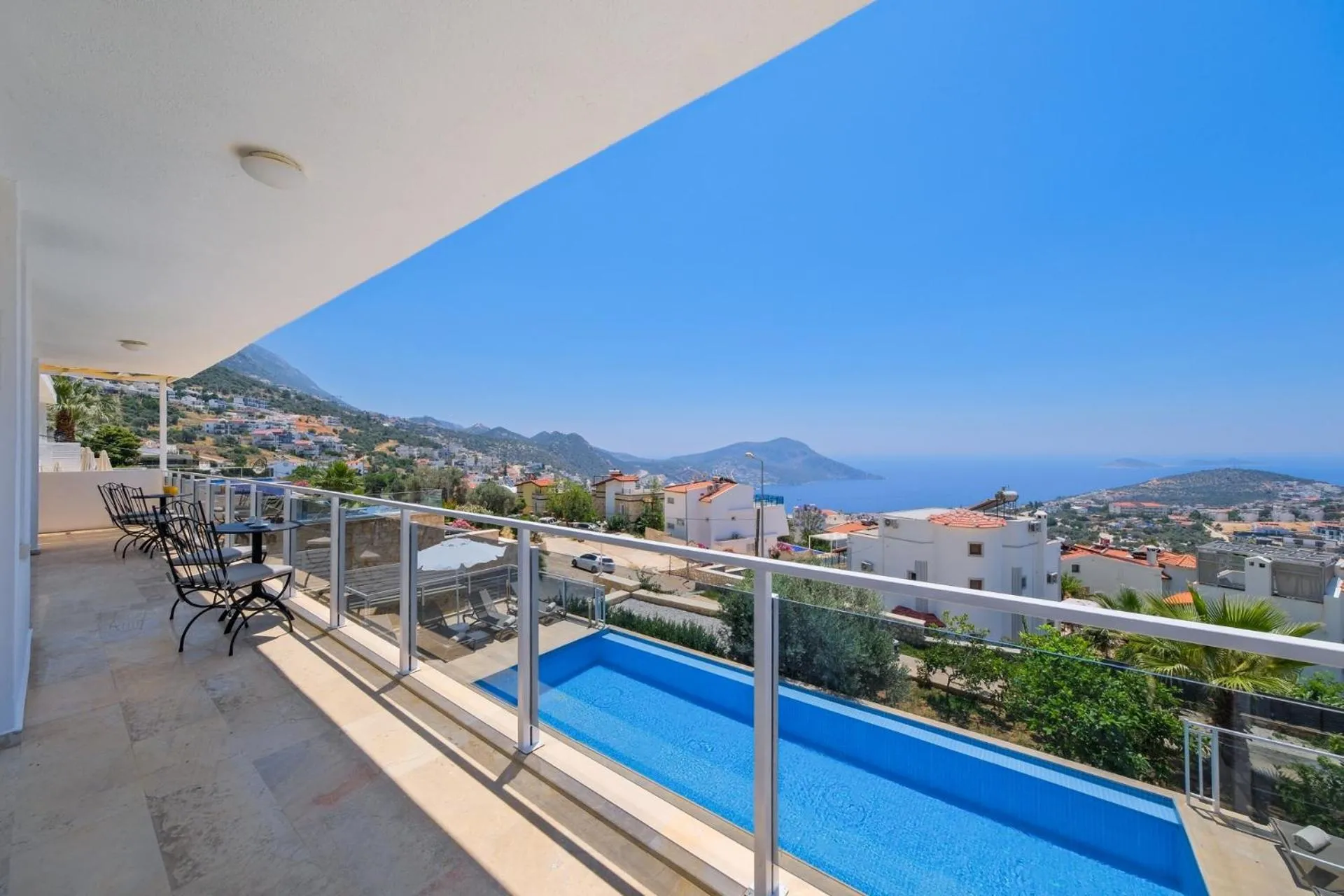 Lumiere Villas 2