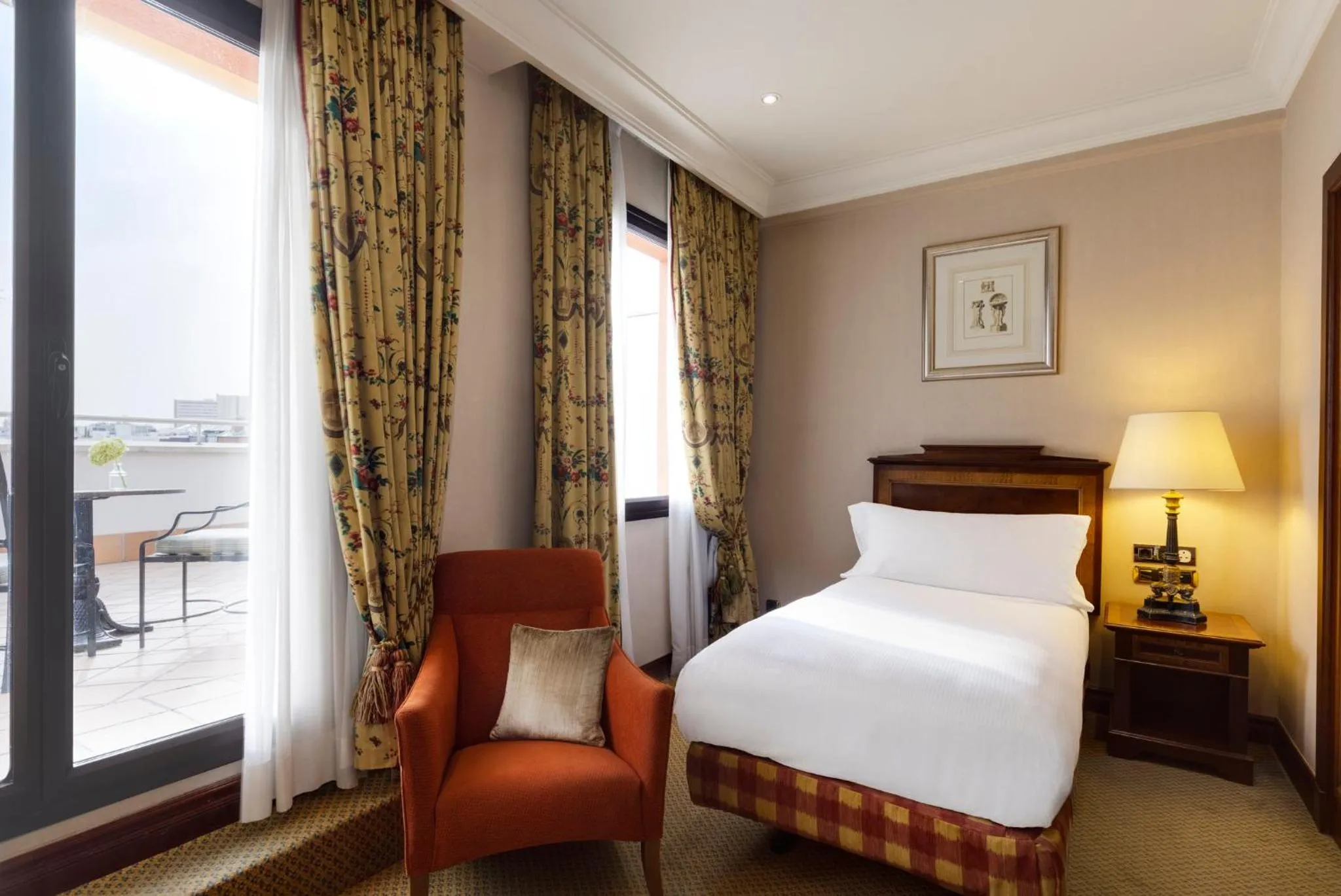 Photo of the whole room, Bed in InterContinental Madrid by IHG