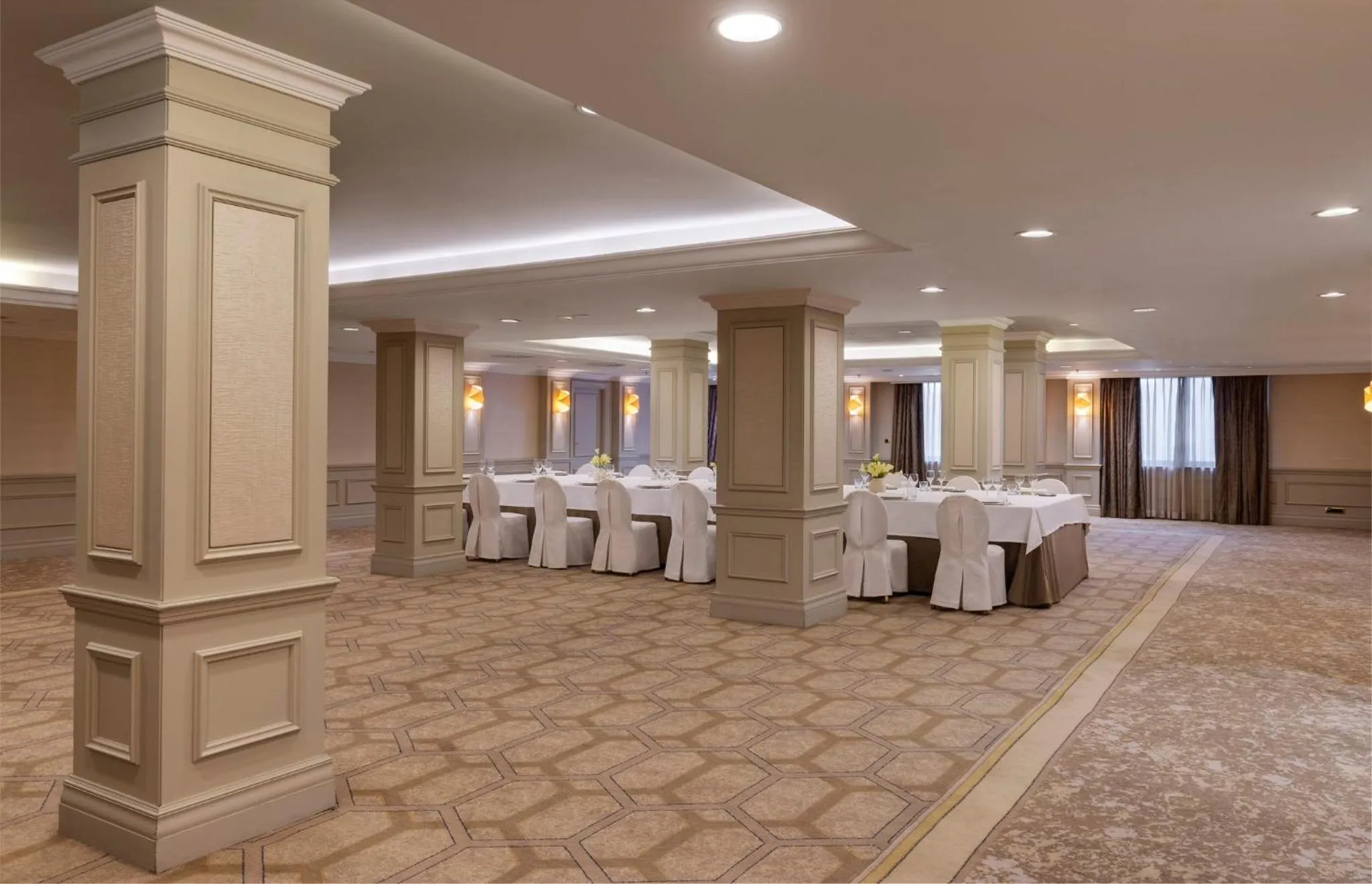 Meeting/conference room in InterContinental Madrid by IHG