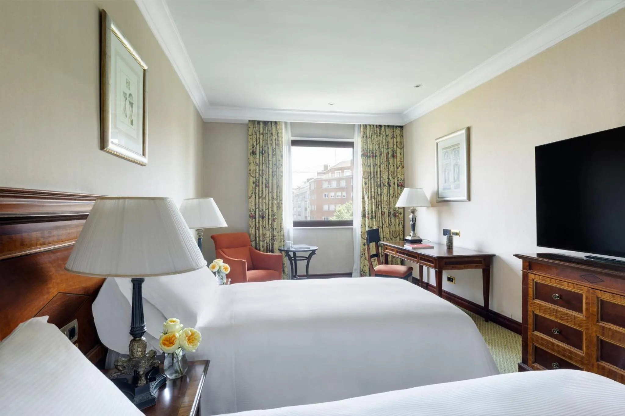 Photo of the whole room, Bed in InterContinental Madrid by IHG