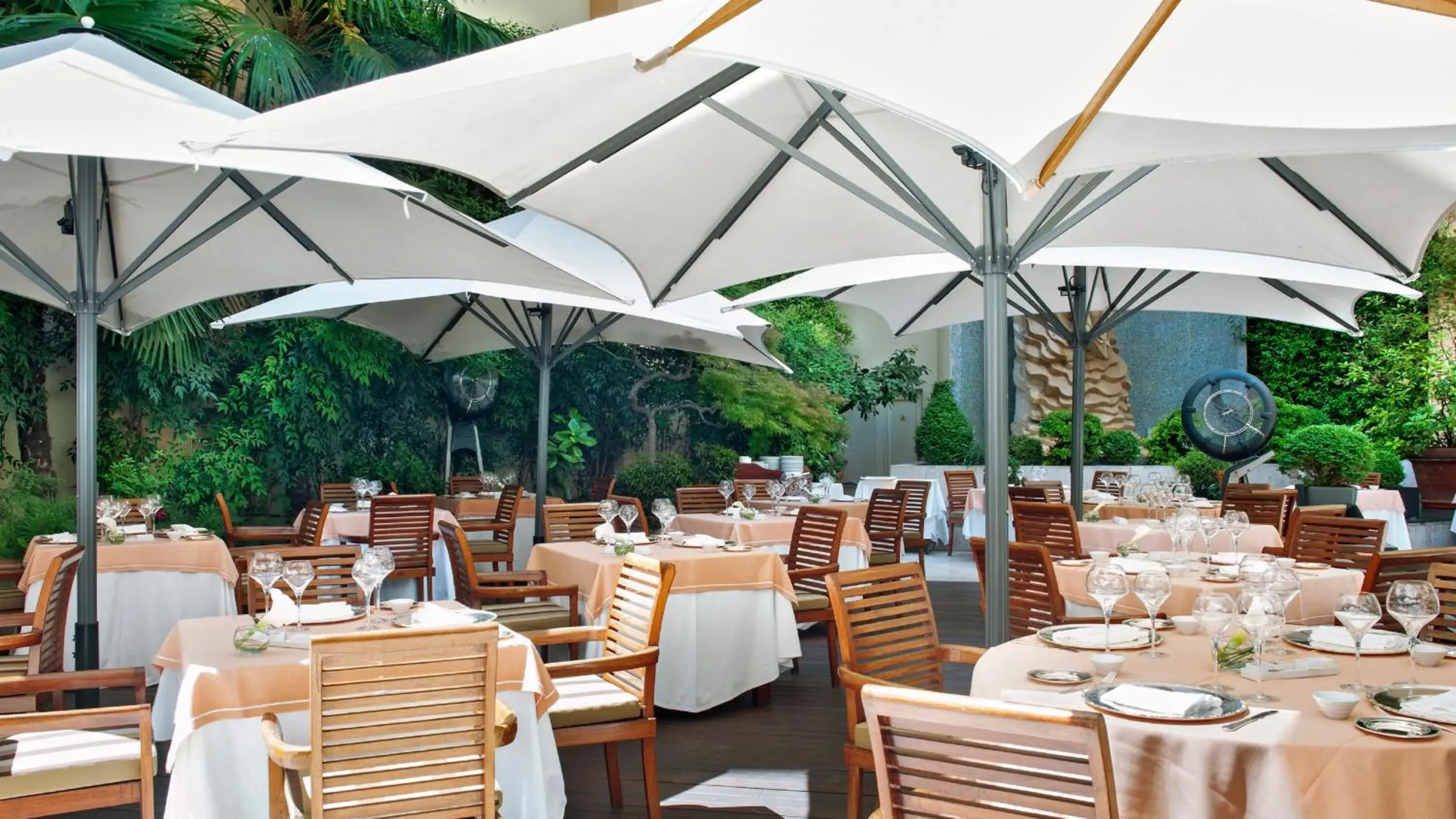 Restaurant/places to eat in InterContinental Madrid by IHG Restaurant/places to eat in InterContinental Madrid by IHG