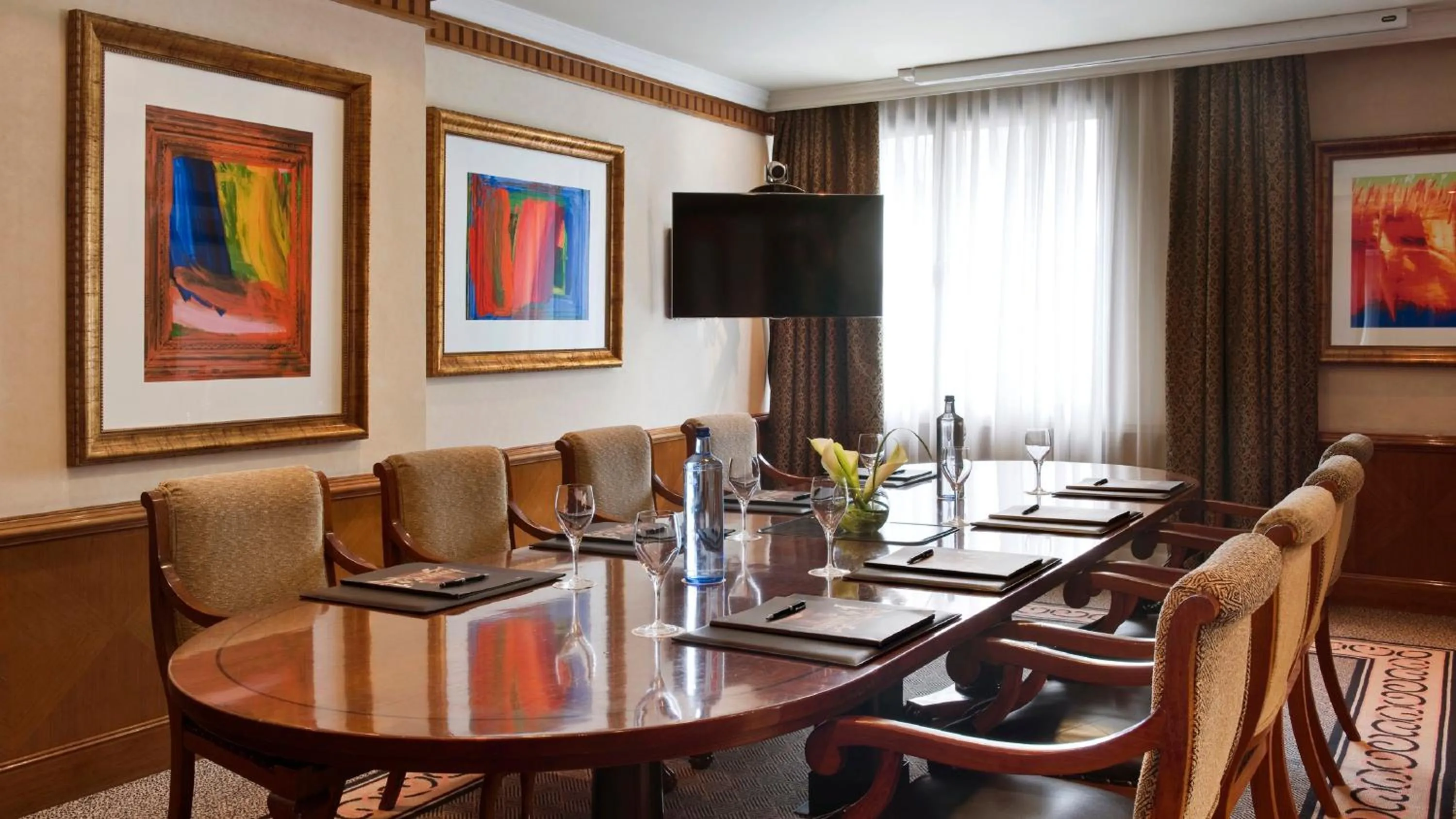 Meeting/conference room in InterContinental Madrid by IHG
