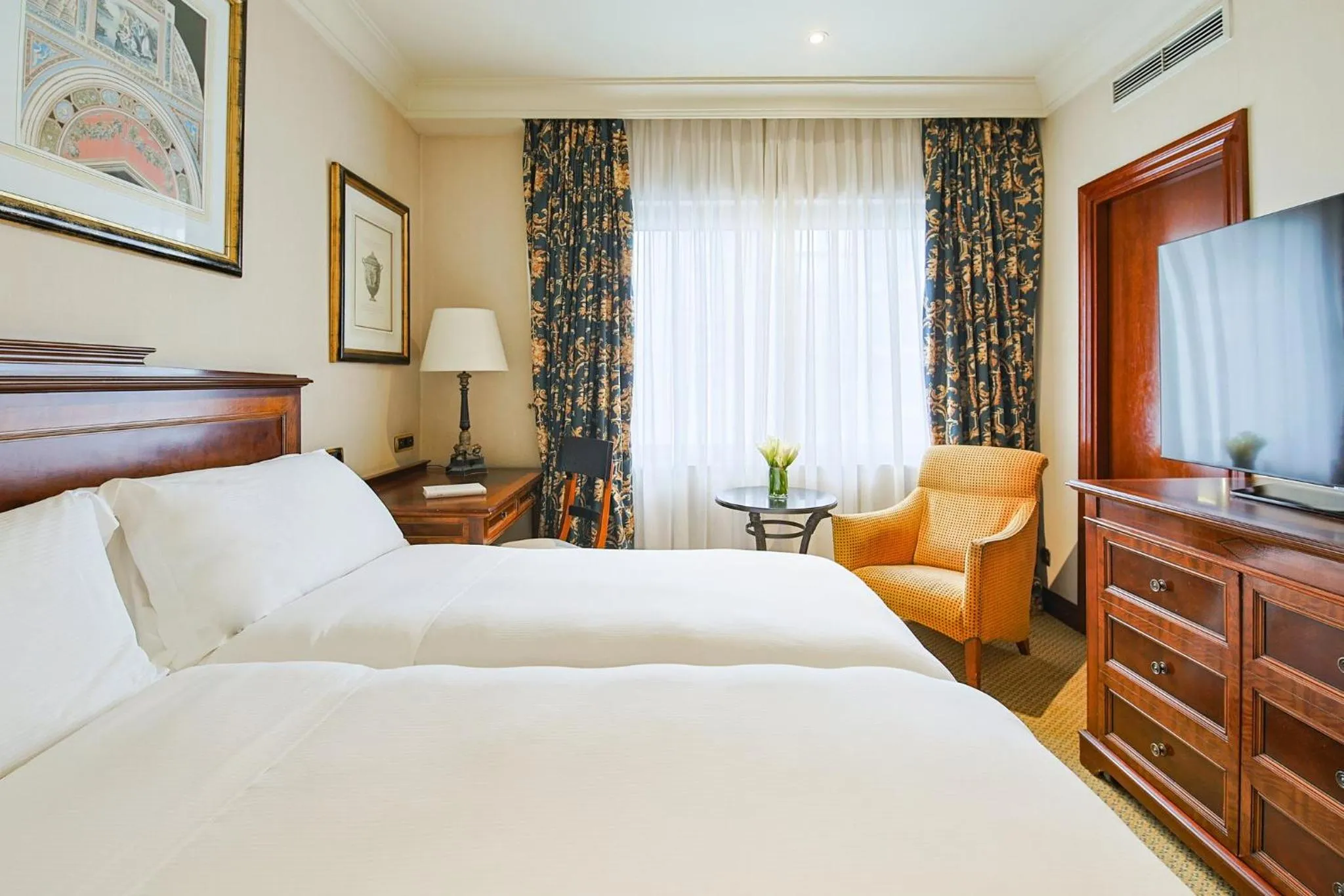 Photo of the whole room, Bed in InterContinental Madrid by IHG