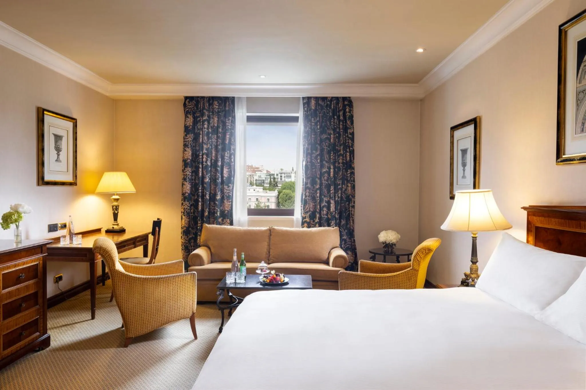 Bedroom, Bed in InterContinental Madrid by IHG