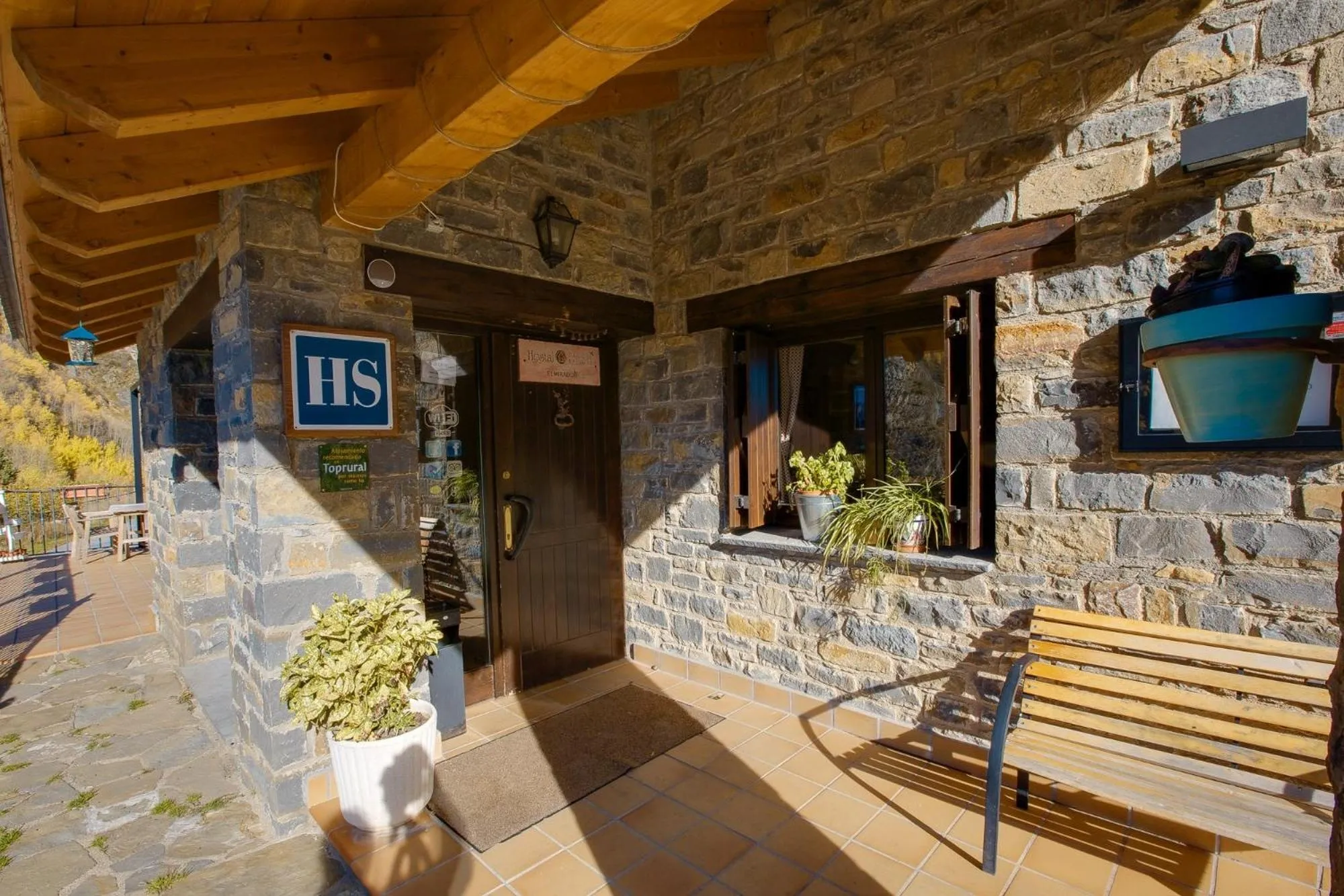 Facade/entrance in Hostal Parque Natural