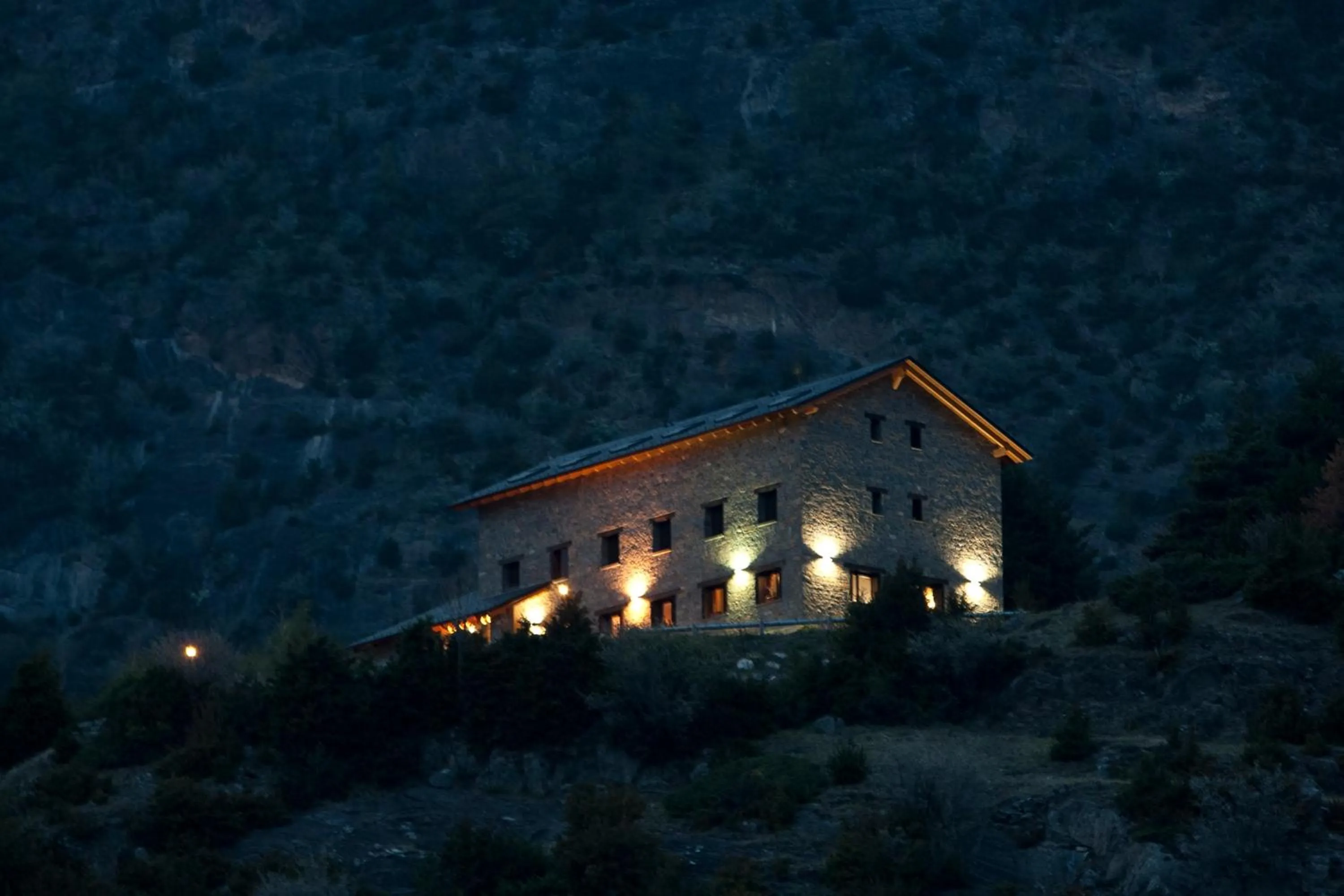 Night in Hostal Parque Natural