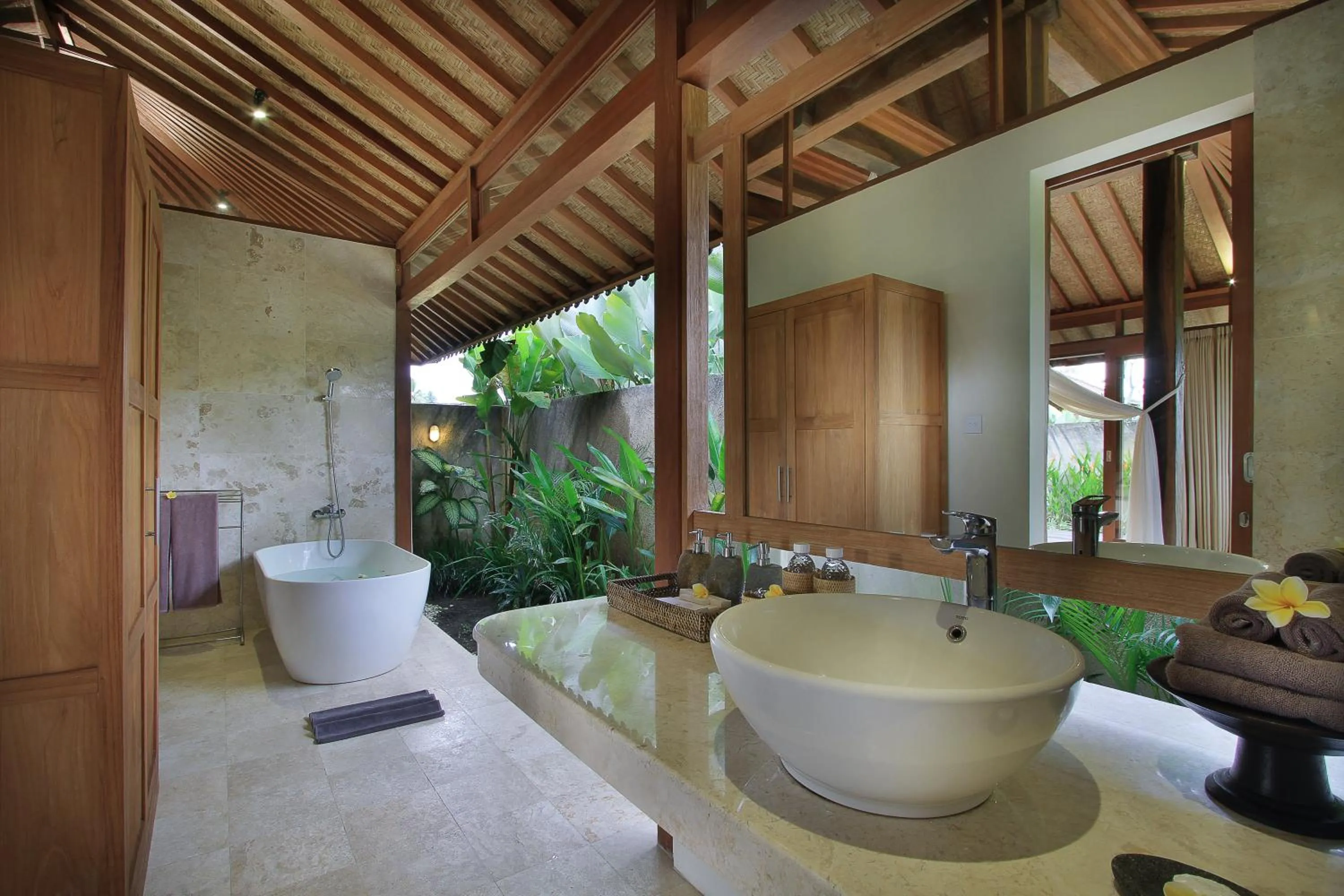 Toilet in Kabinawa Ubud Villas by GenuineHost