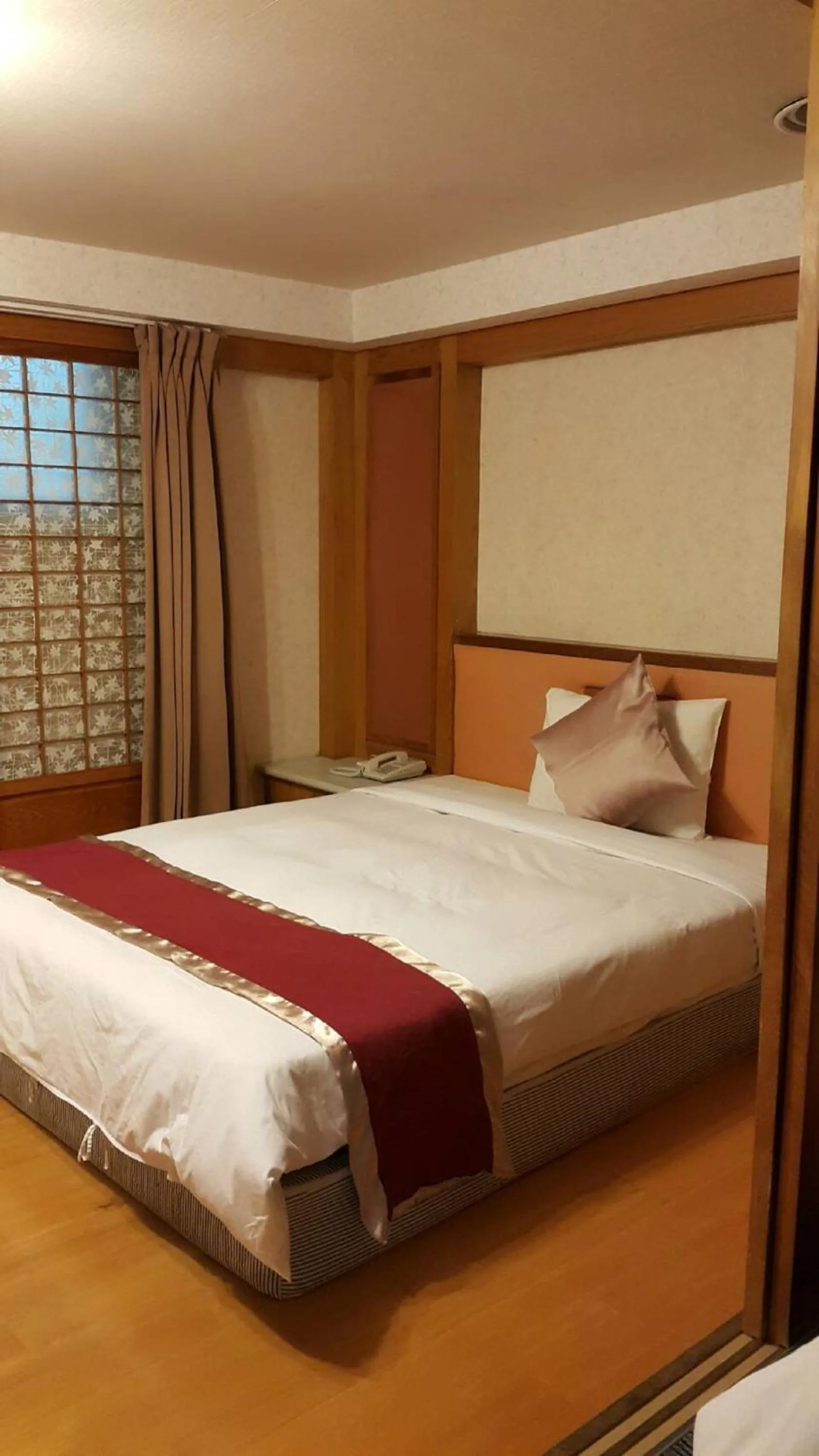 Bed in Mei Hua Hotel