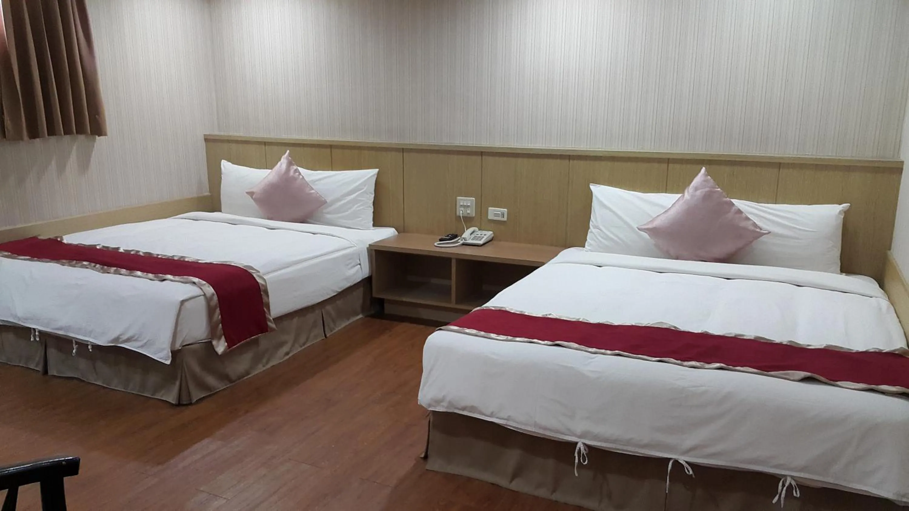 Bed in Mei Hua Hotel