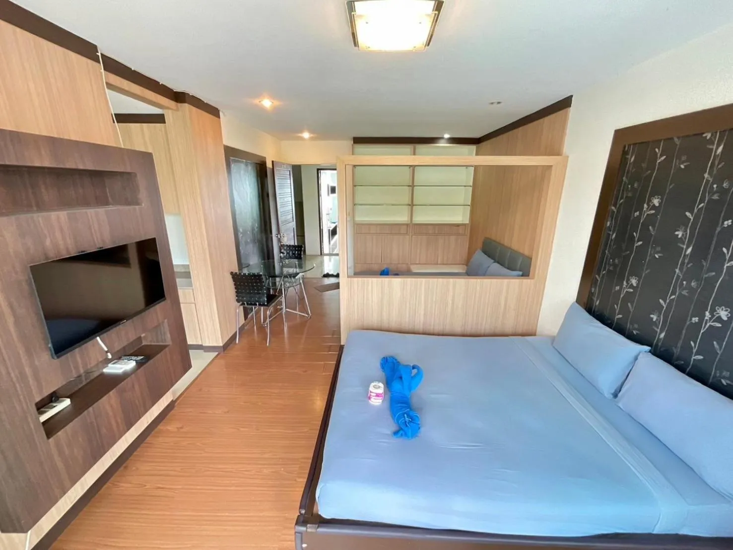 Bed in Banchaitalay Room