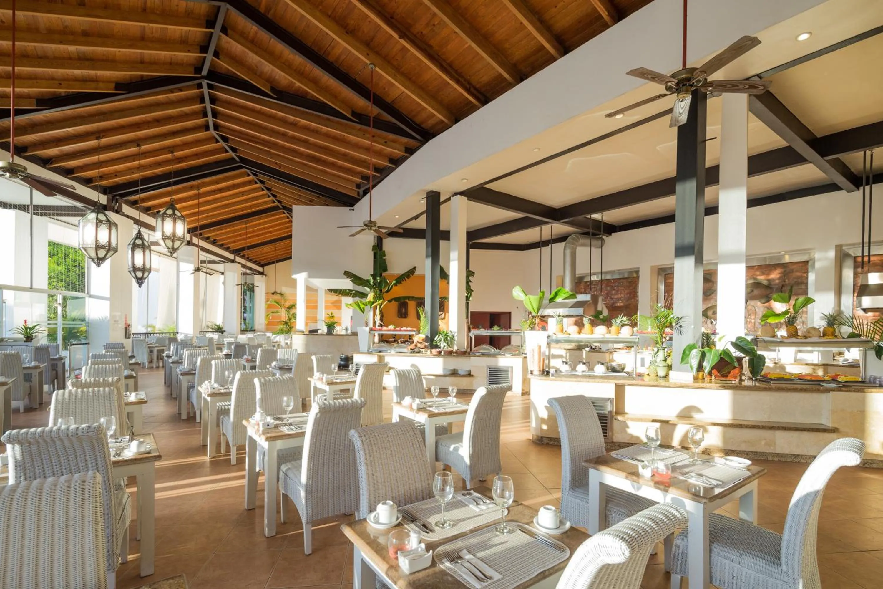 Restaurant/places to eat in BlueBay Villas Doradas Adults Only-All Inclusive