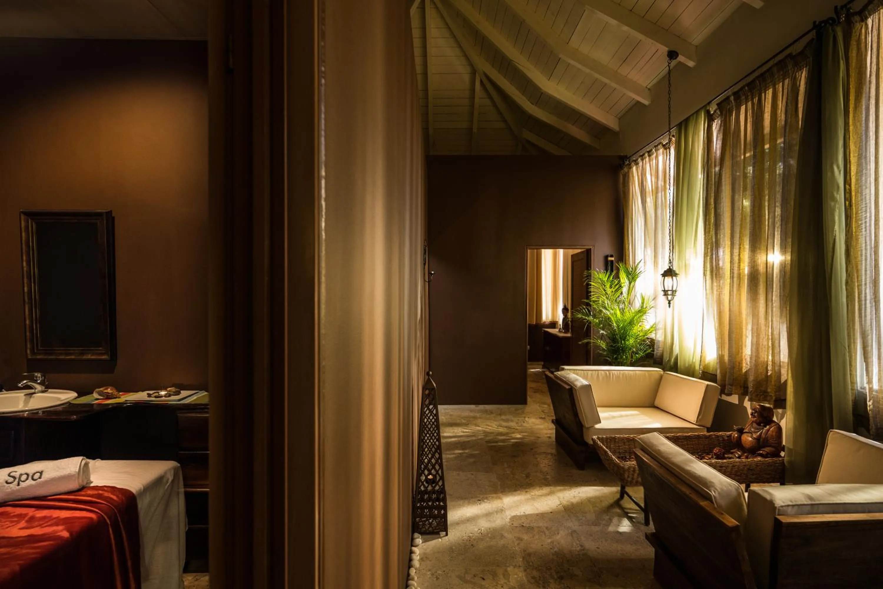 Seating area, Bed in BlueBay Villas Doradas Adults Only-All Inclusive