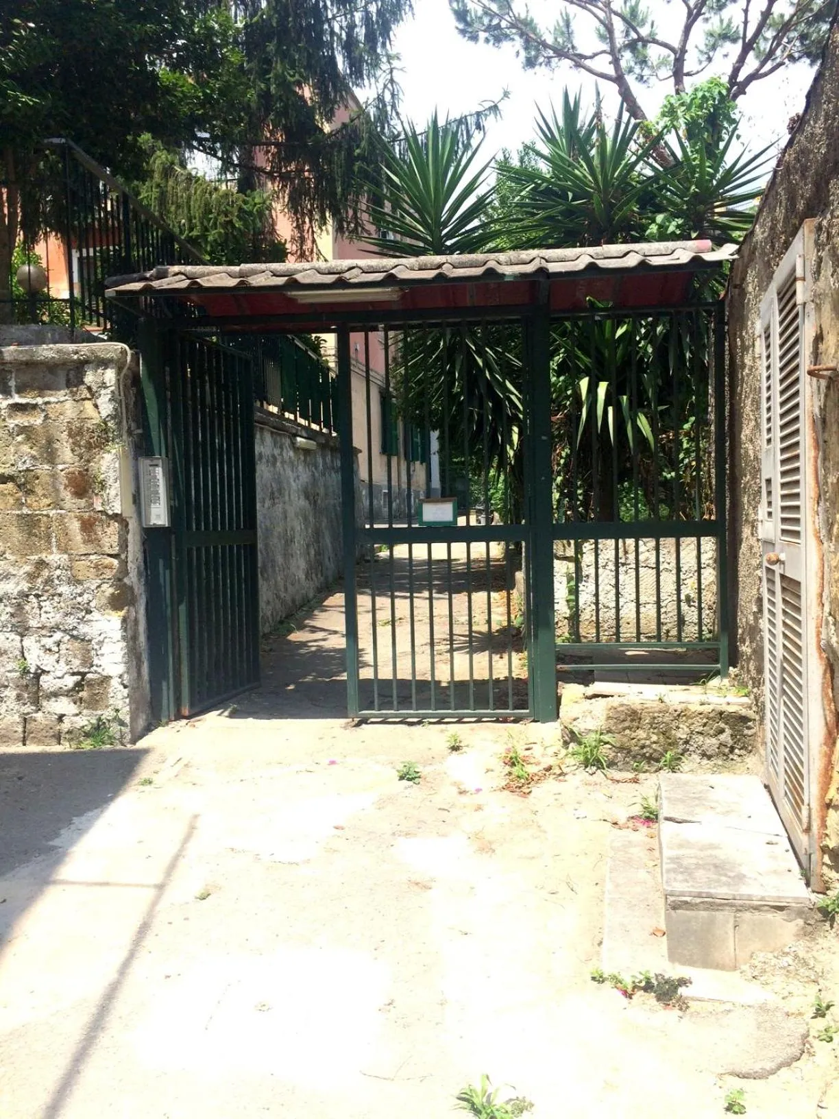 Property building in GARDEN HOUSE Apartments in Naples