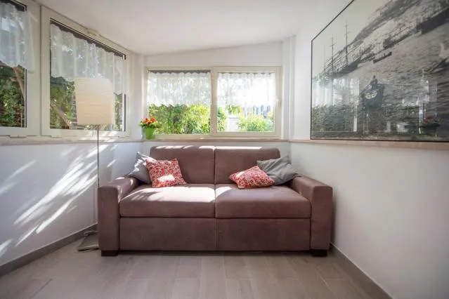 GARDEN HOUSE Apartments in Naples