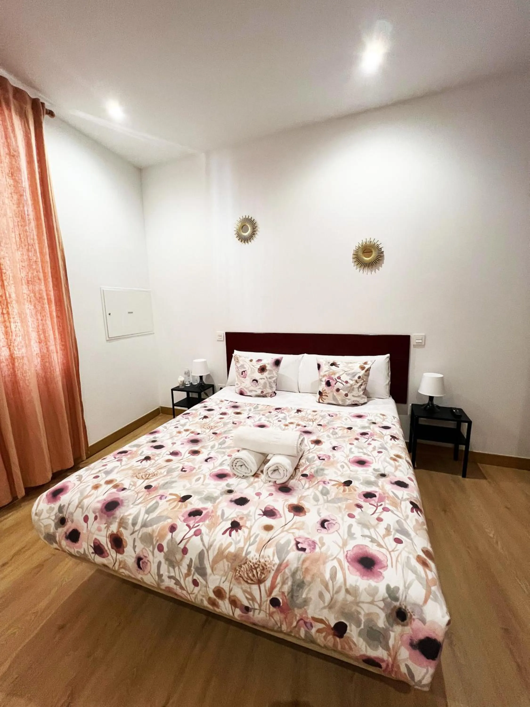 Photo of the whole room, Bed in Hostal Abaaly